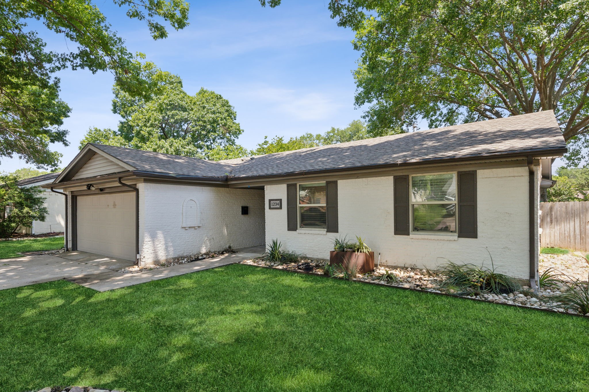 1234 Cloverdale Drive