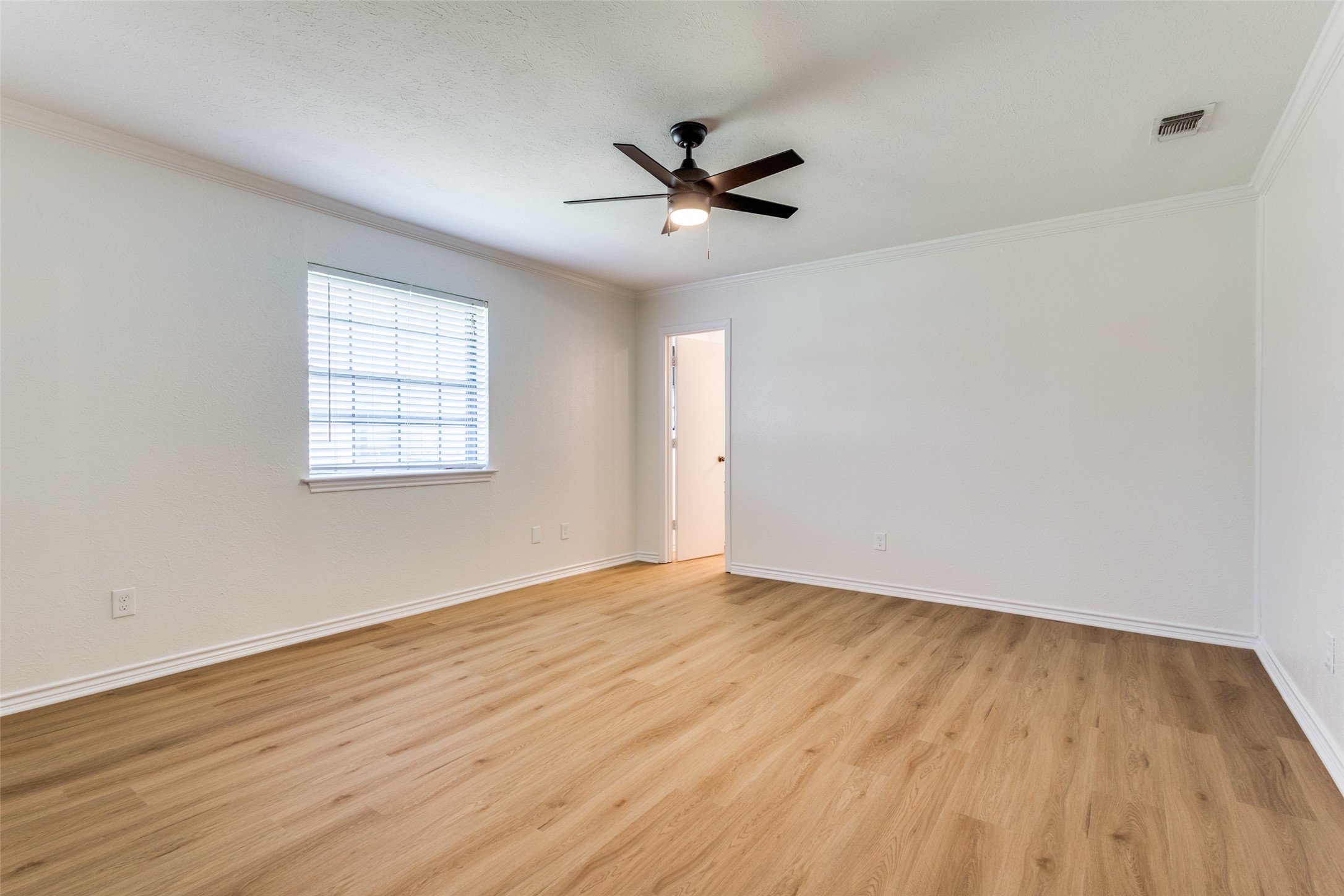 909 Edgefield Trail