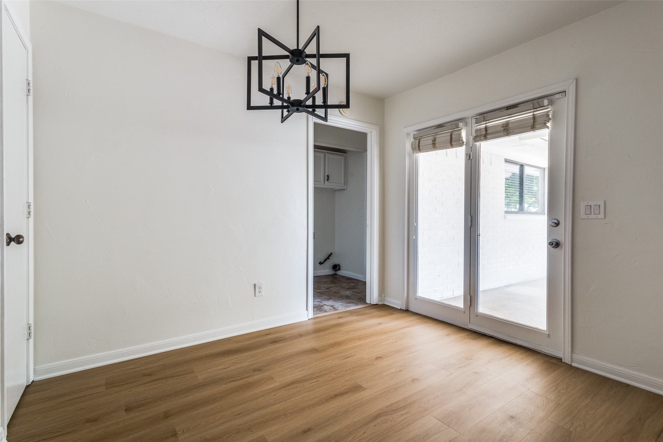 909 Edgefield Trail