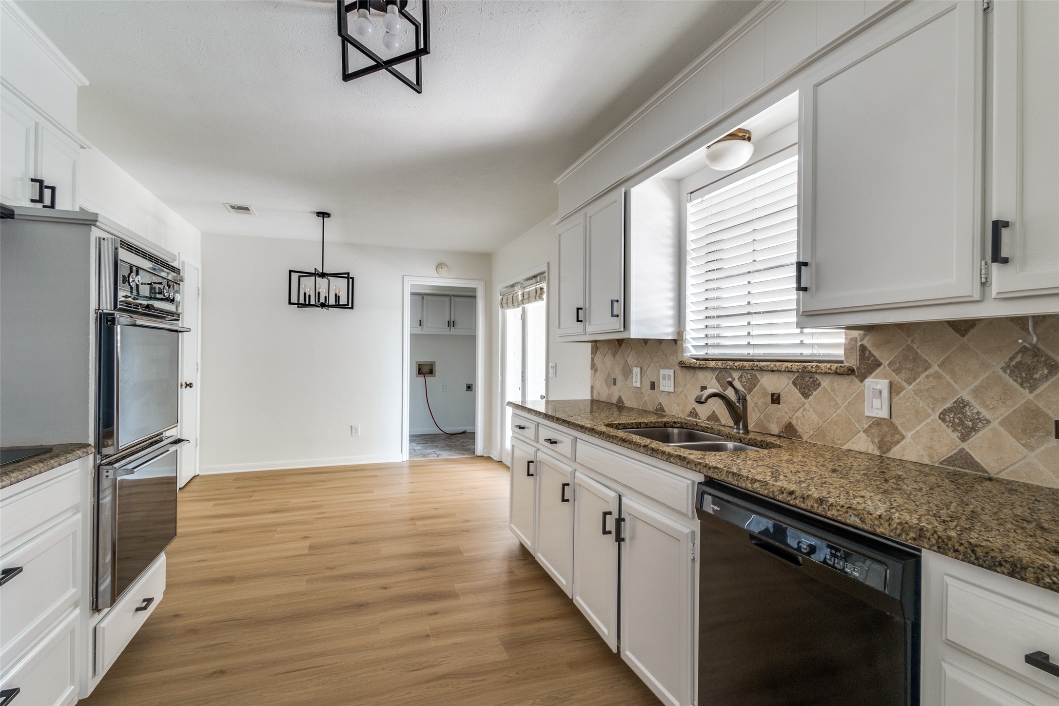 909 Edgefield Trail