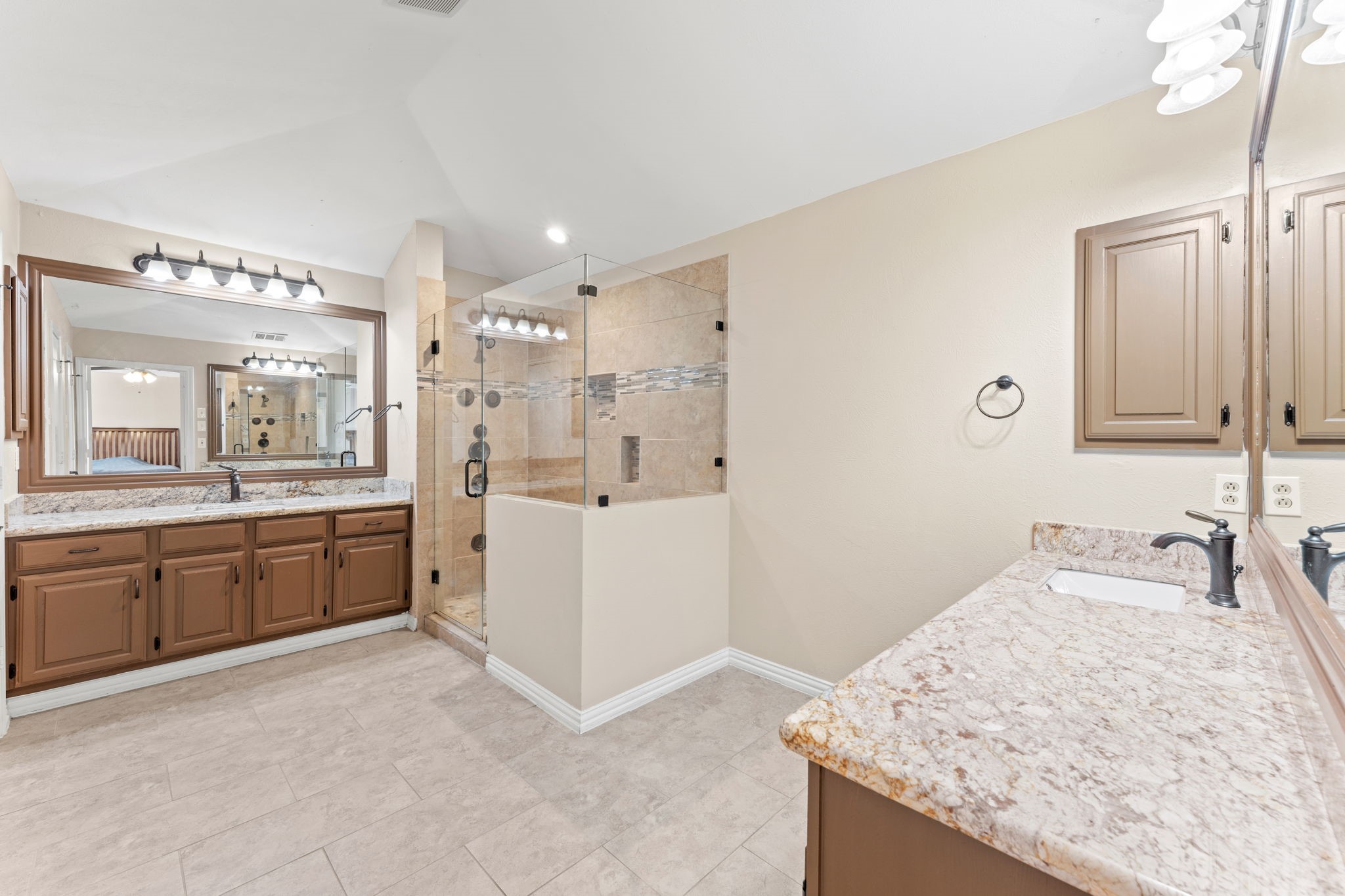 519 Parish Place