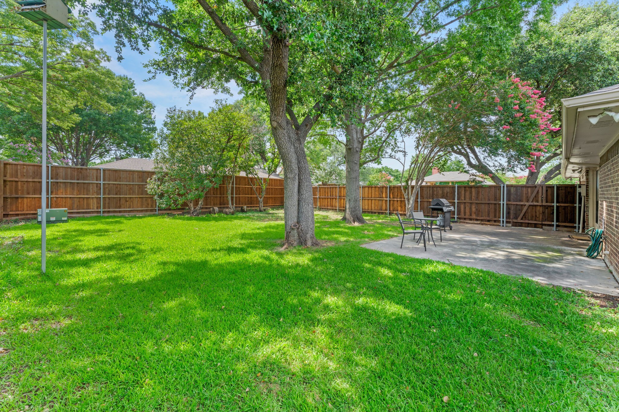 519 Parish Place