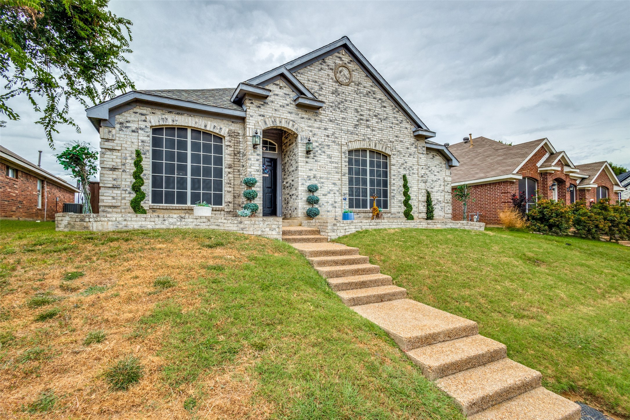 1244 Christopher Lane