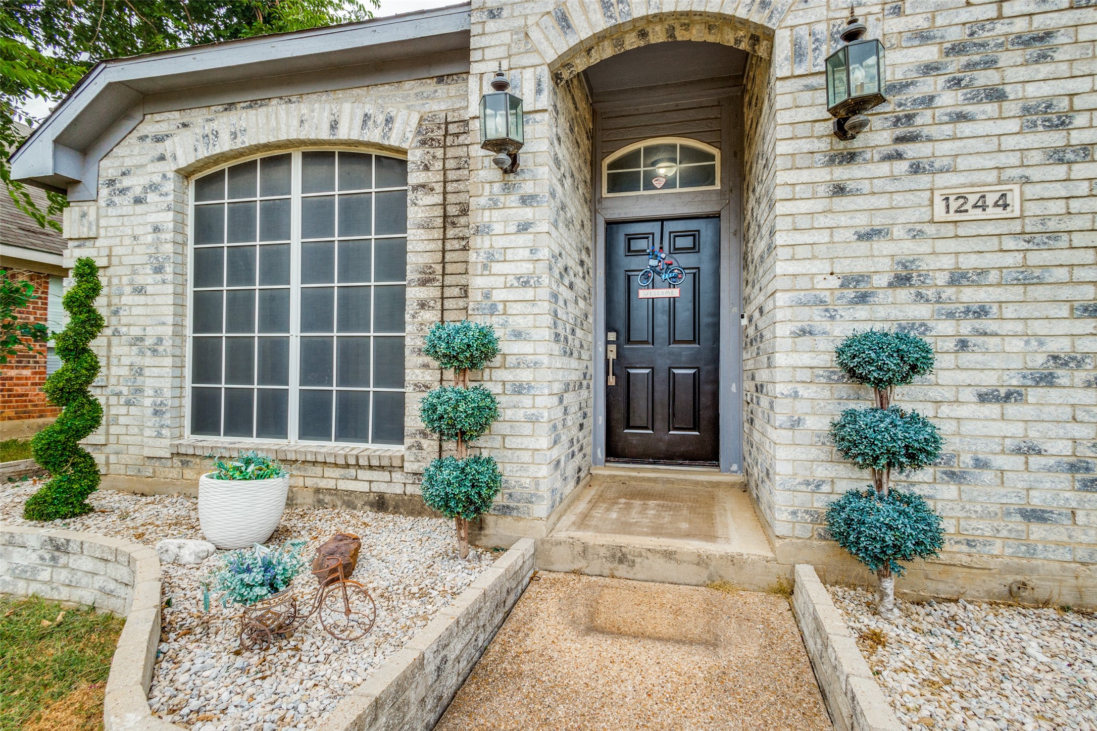 1244 Christopher Lane