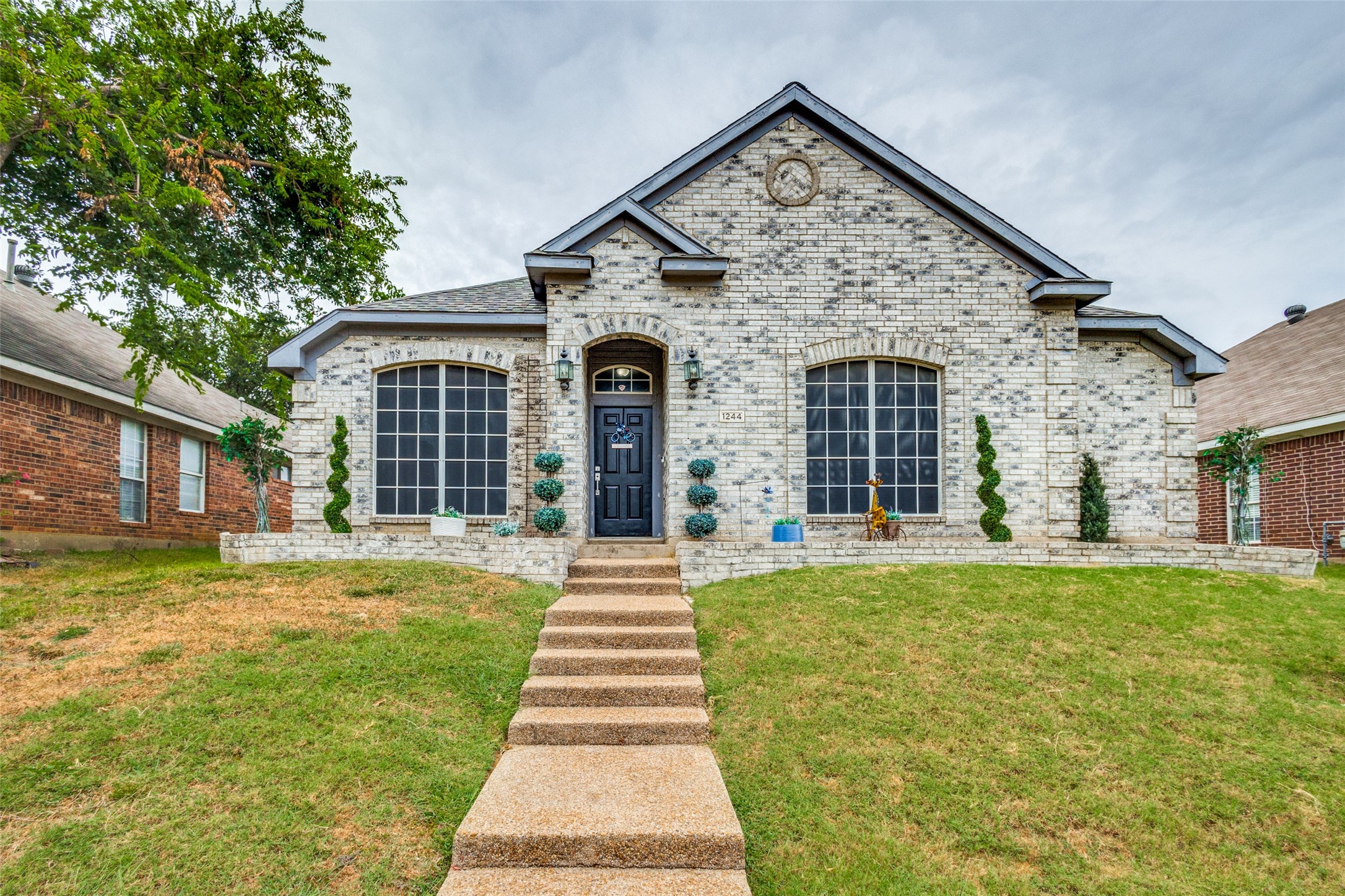 1244 Christopher Lane