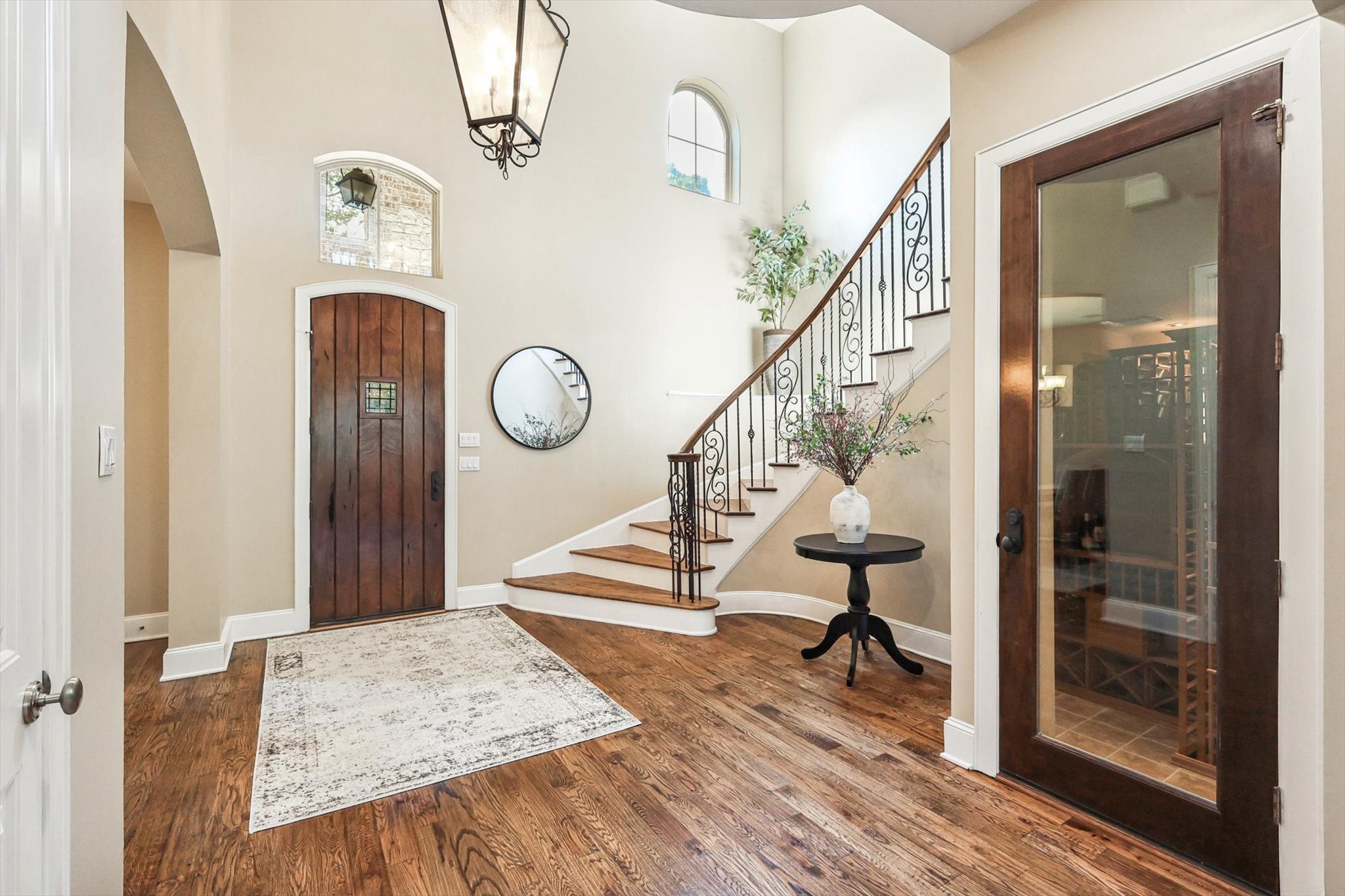 300 Whispering Oaks Drive