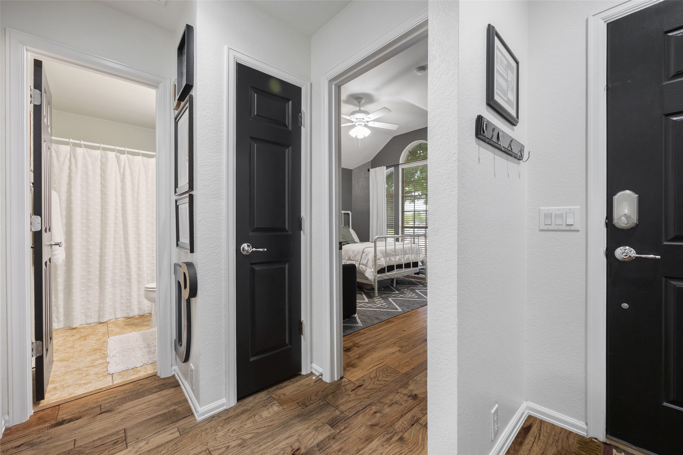 4569 Sheldon Trail