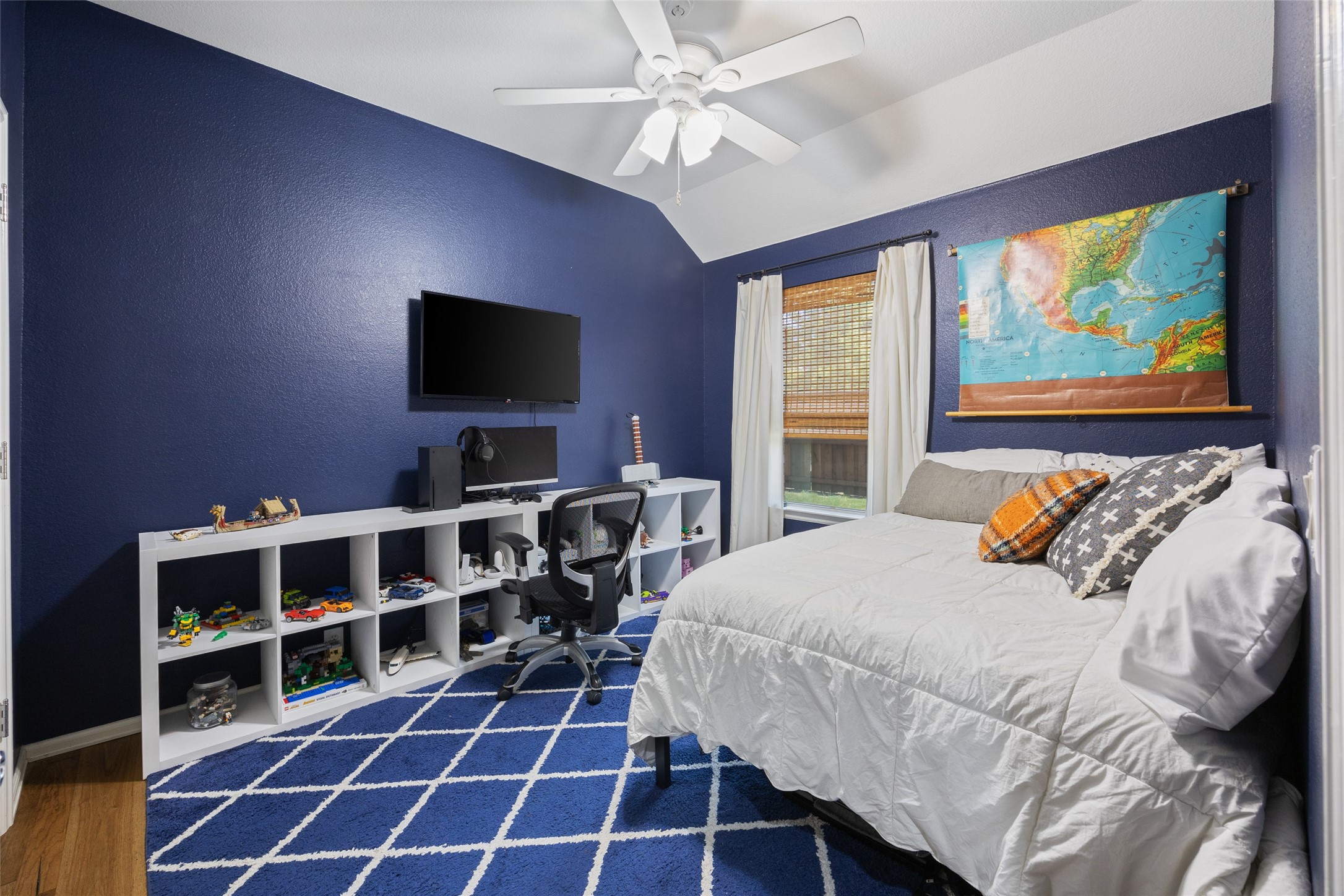 4569 Sheldon Trail