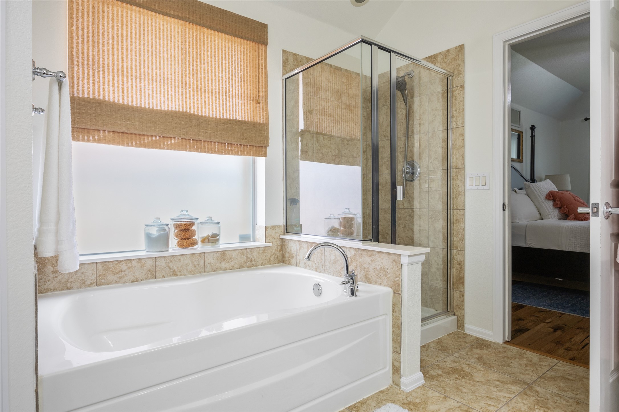 4569 Sheldon Trail