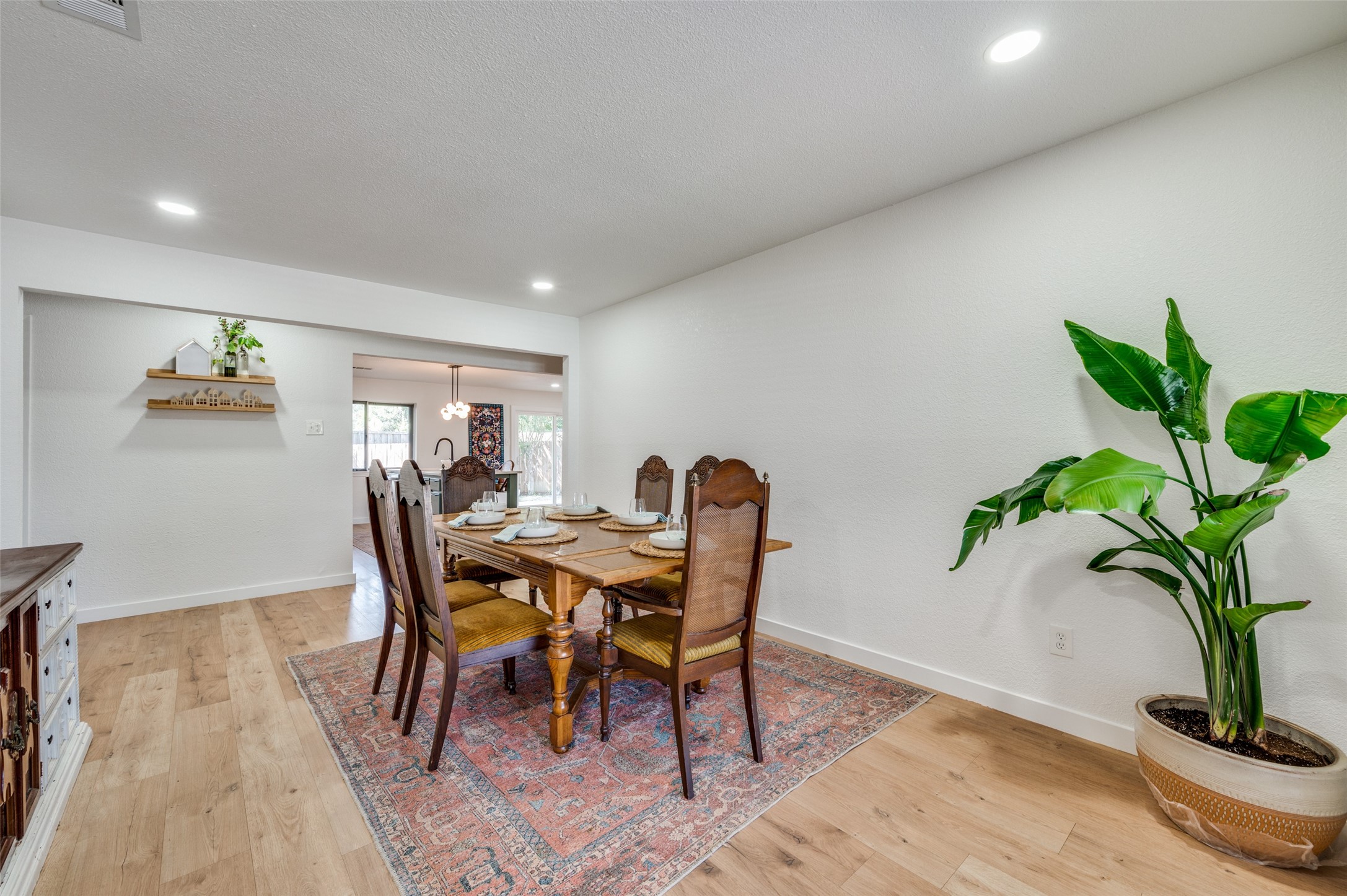 2004 Milam Circle