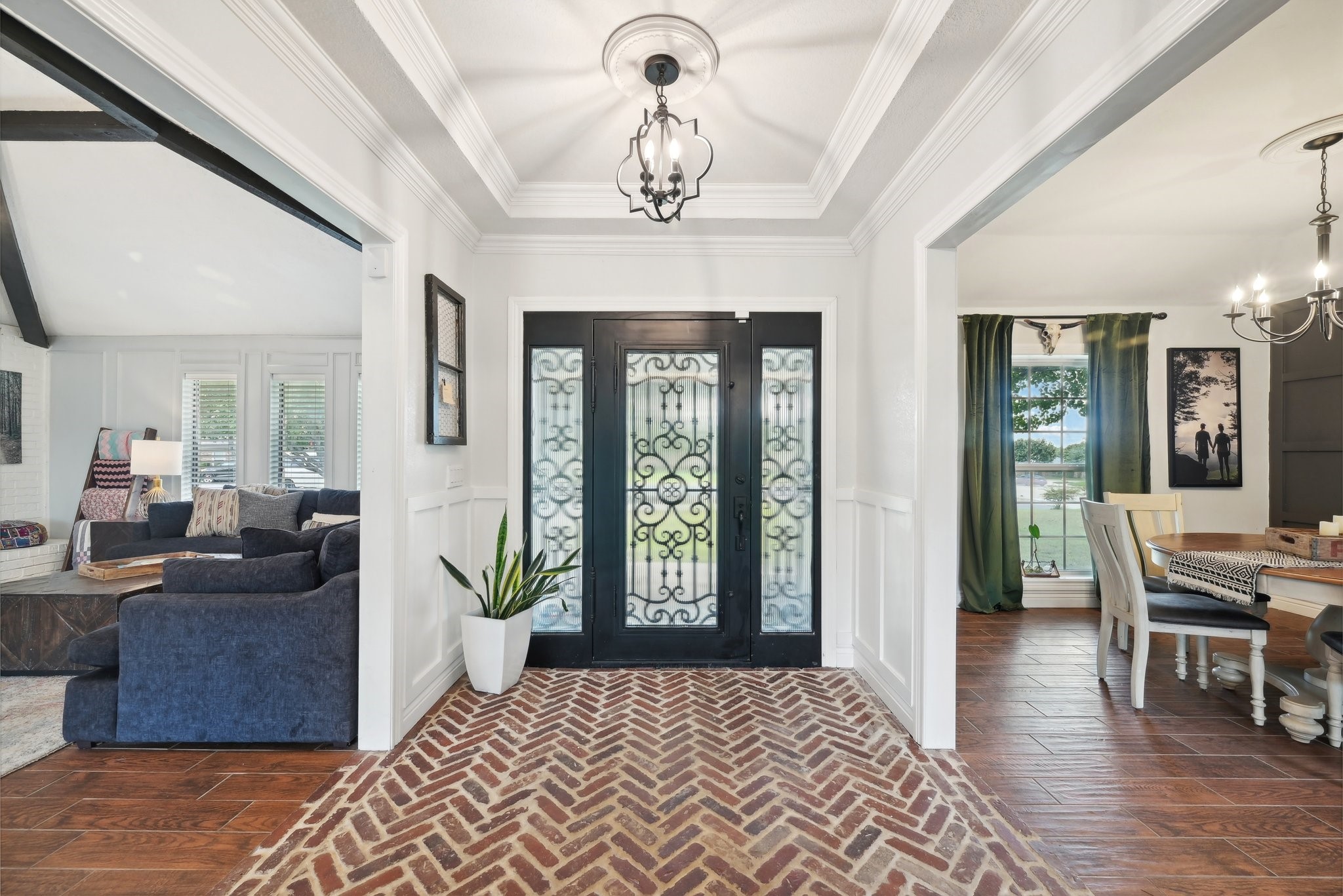 1003 Meadow Lane