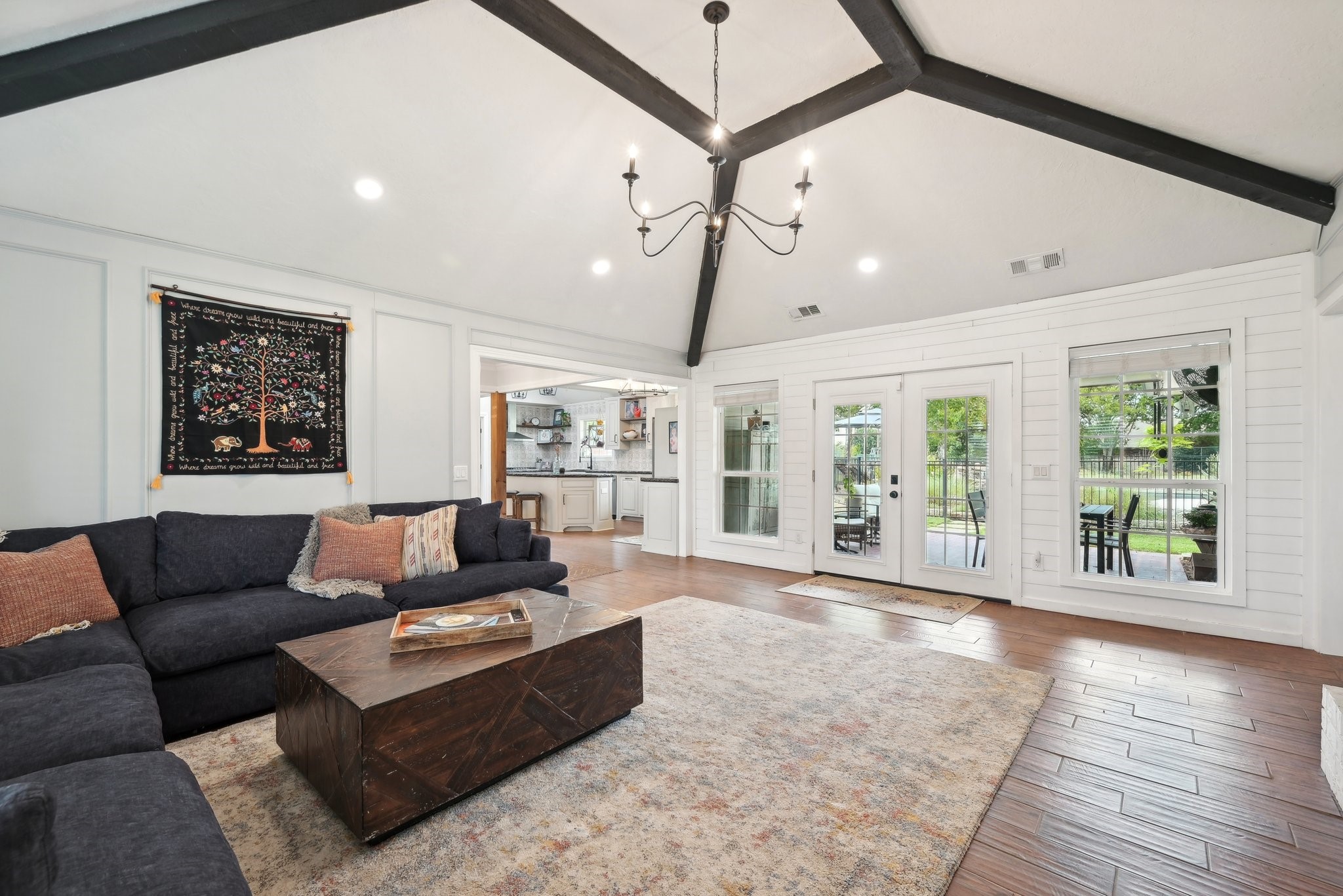 1003 Meadow Lane