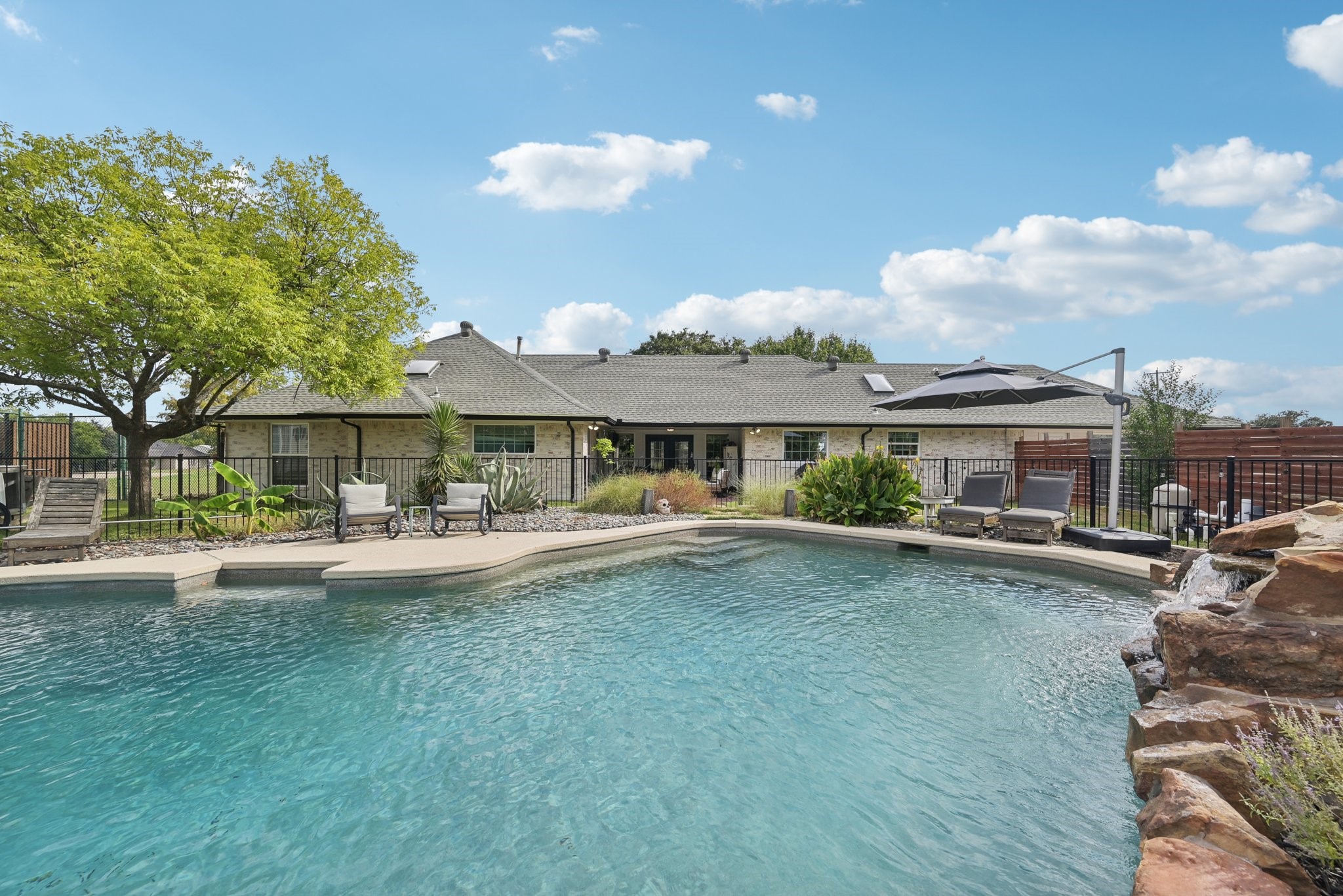 1003 Meadow Lane