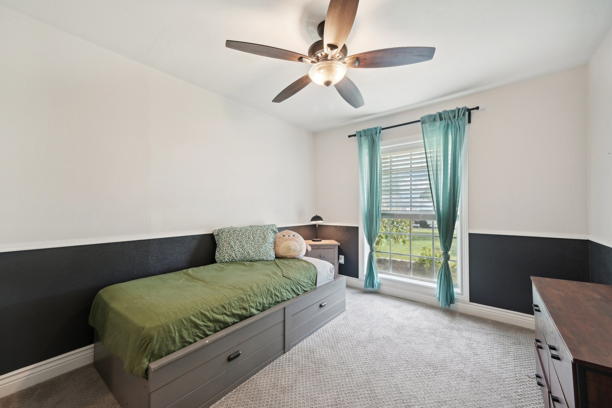 1003 Meadow Lane