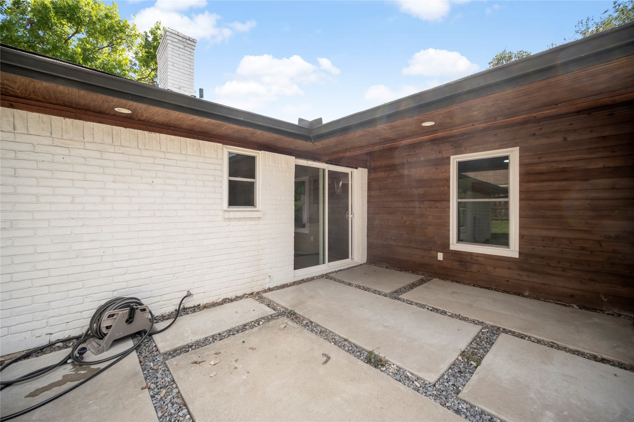 10731 Meadowcliff Lane