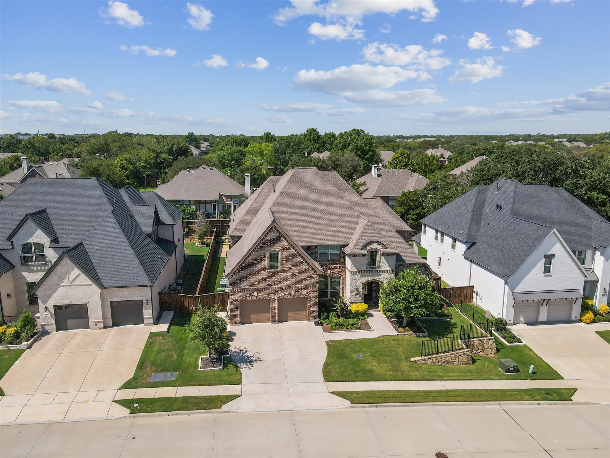 1409 E Kings Lake Drive