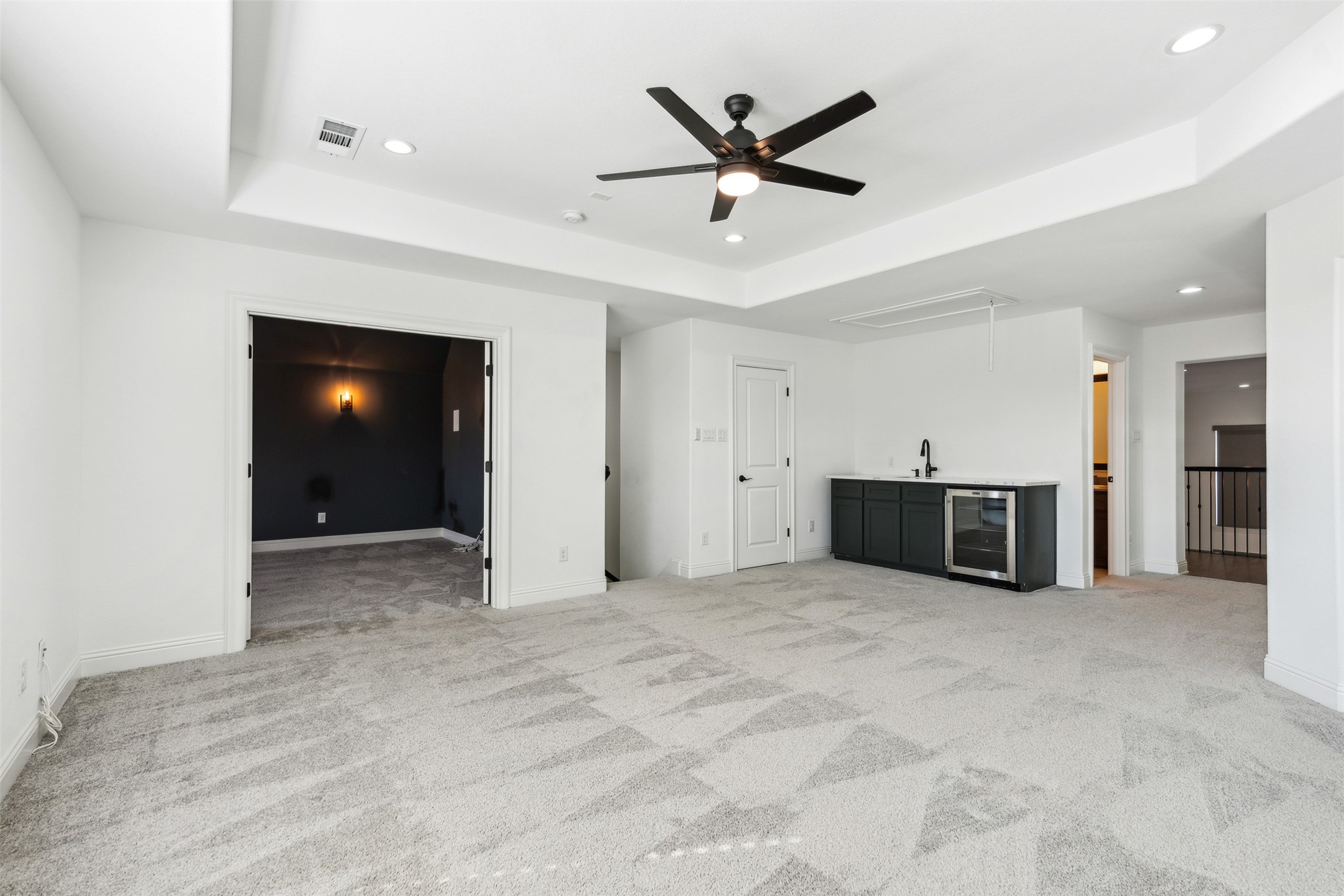 1409 E Kings Lake Drive