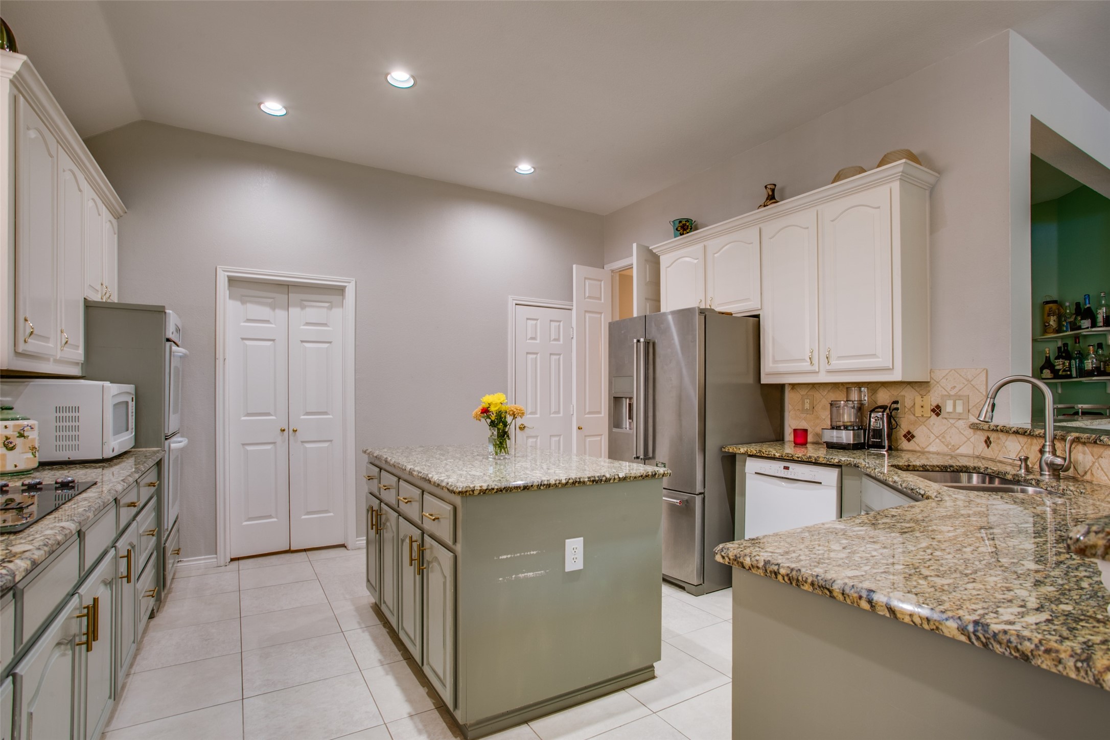 3516 Boxwood Drive