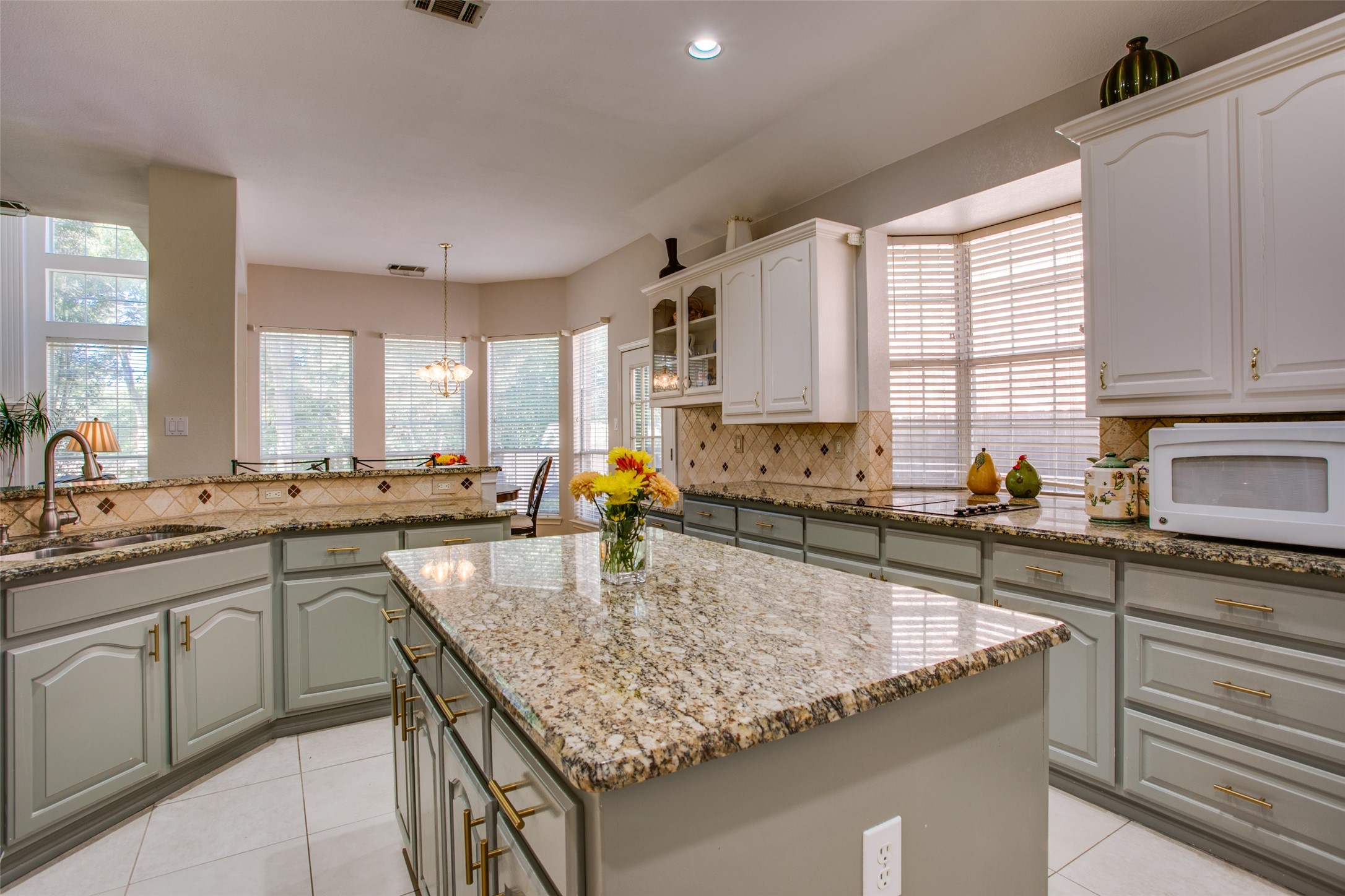 3516 Boxwood Drive