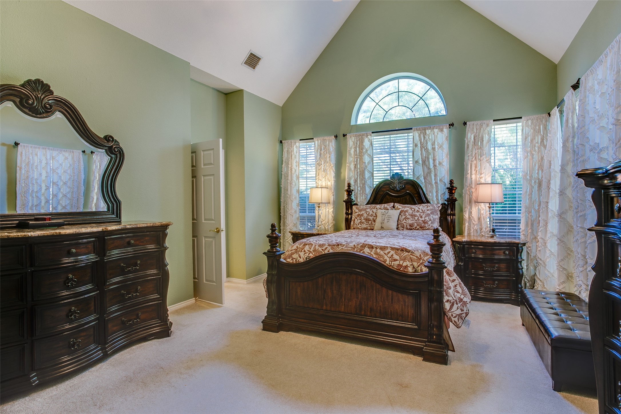 3516 Boxwood Drive