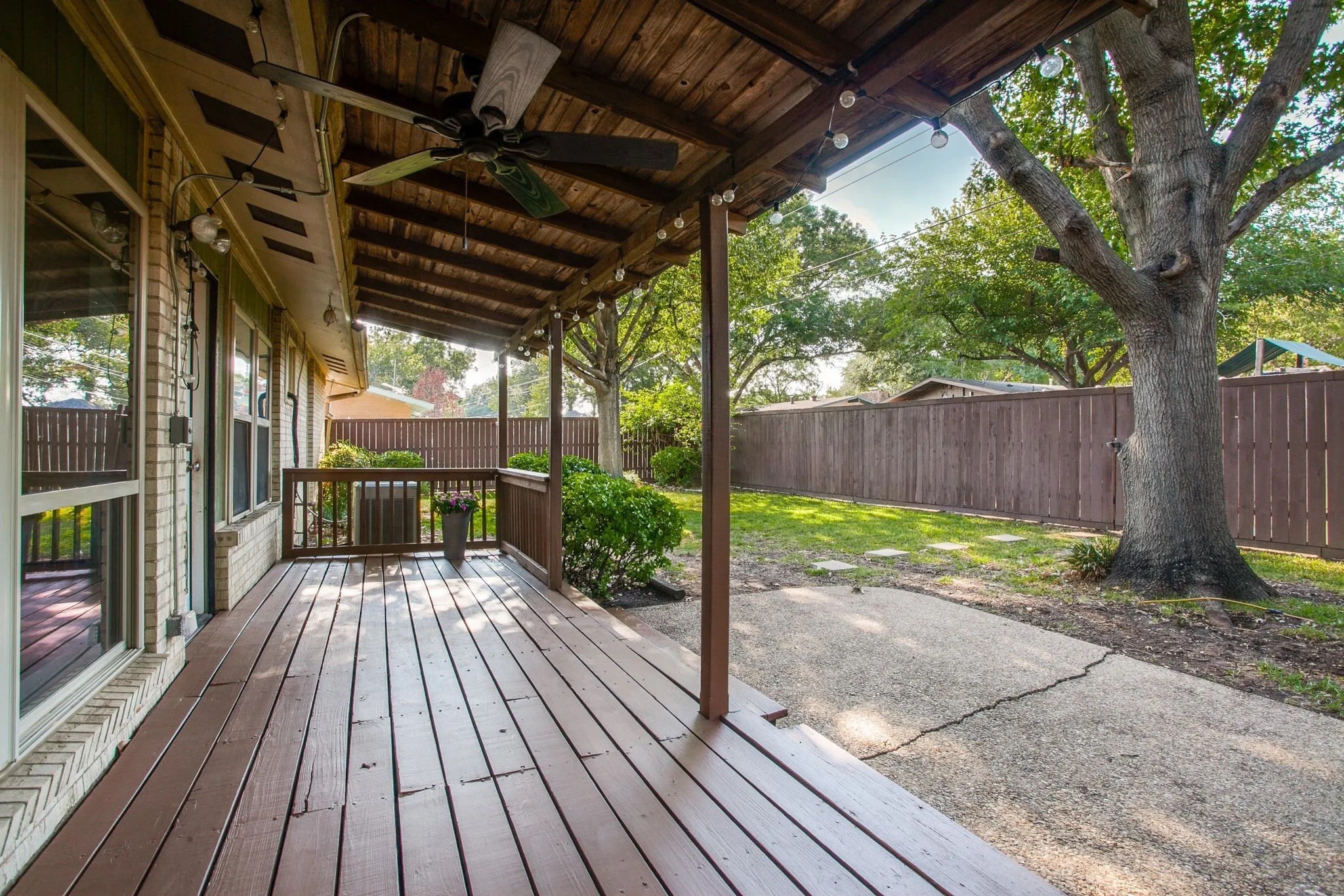 904 Wedgewood Way