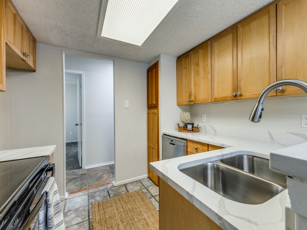 6646 E Lovers Lane 603