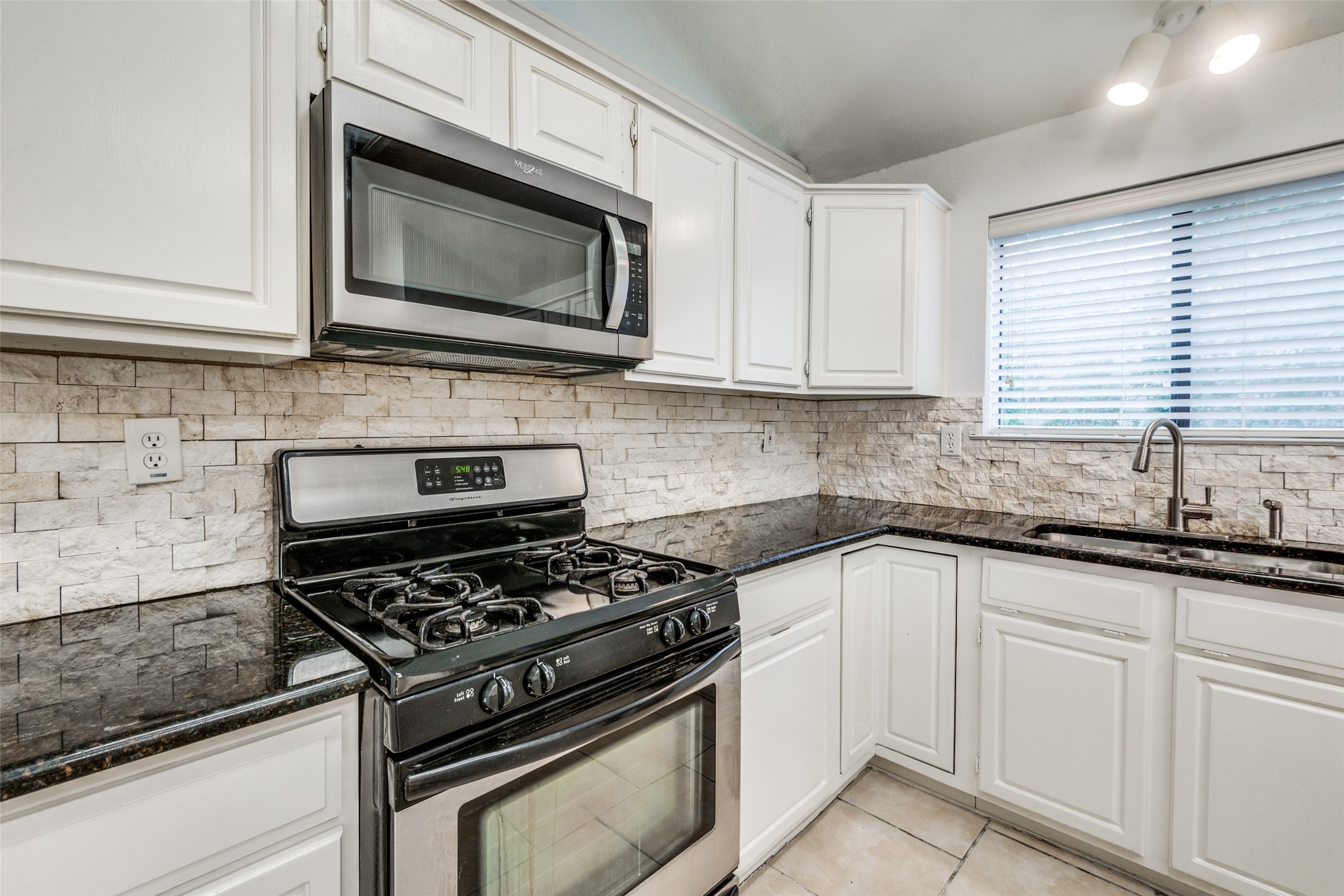 1673 Crosshaven Drive