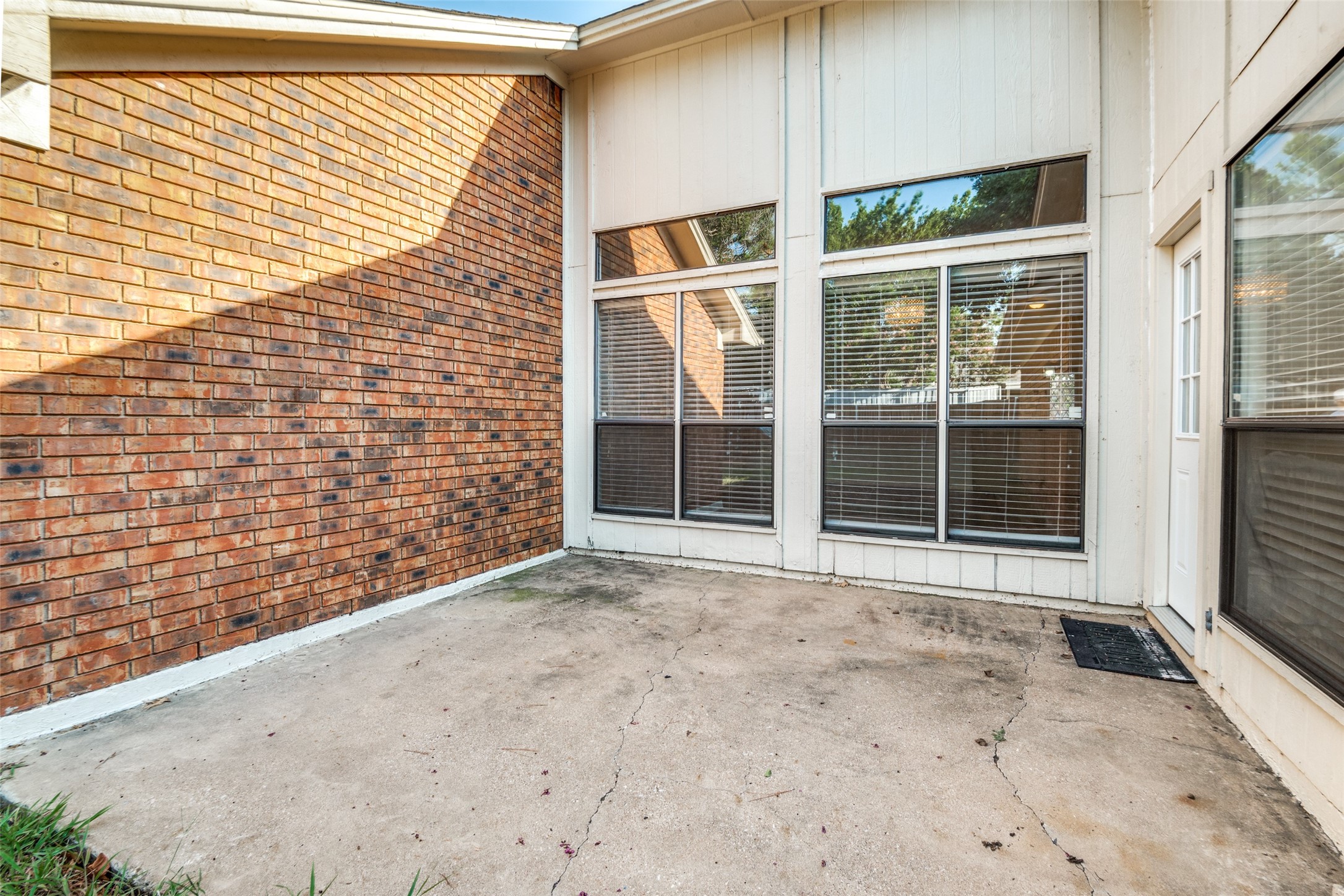 1673 Crosshaven Drive