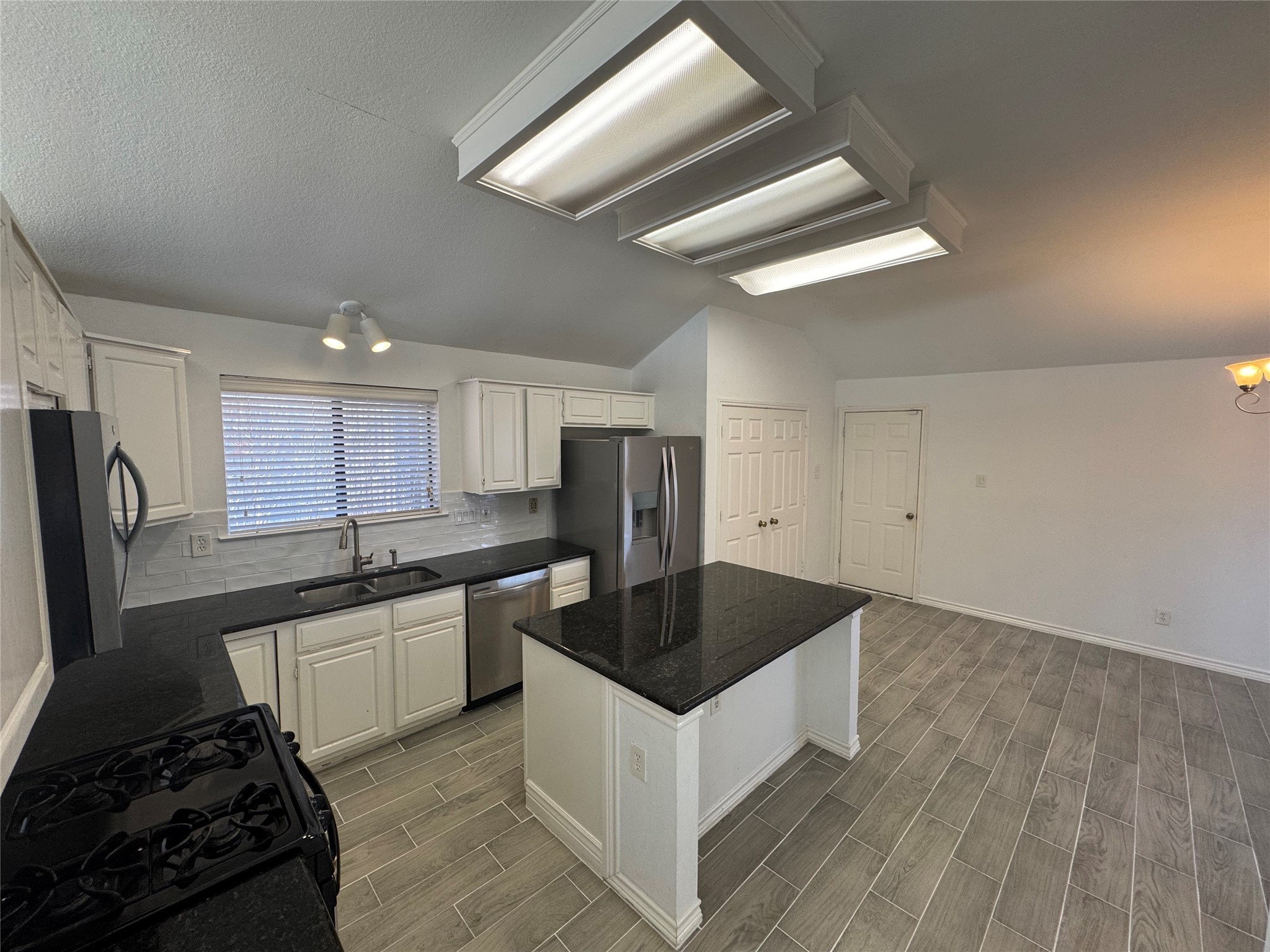 1673 Crosshaven Drive