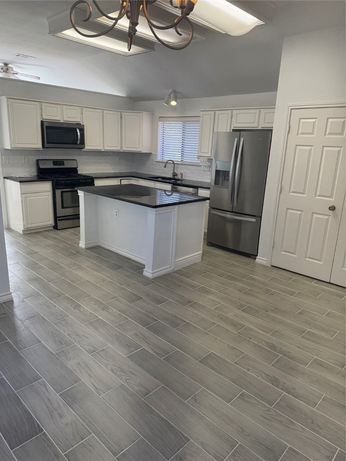 1673 Crosshaven Drive