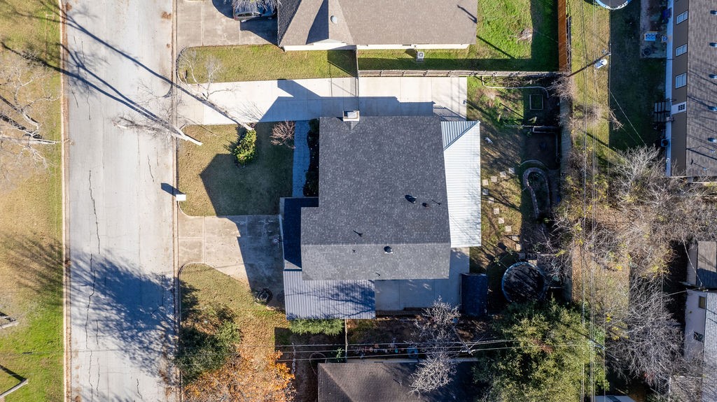 1225 Mockingbird Drive