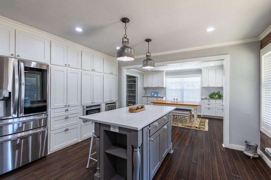 1225 Mockingbird Drive