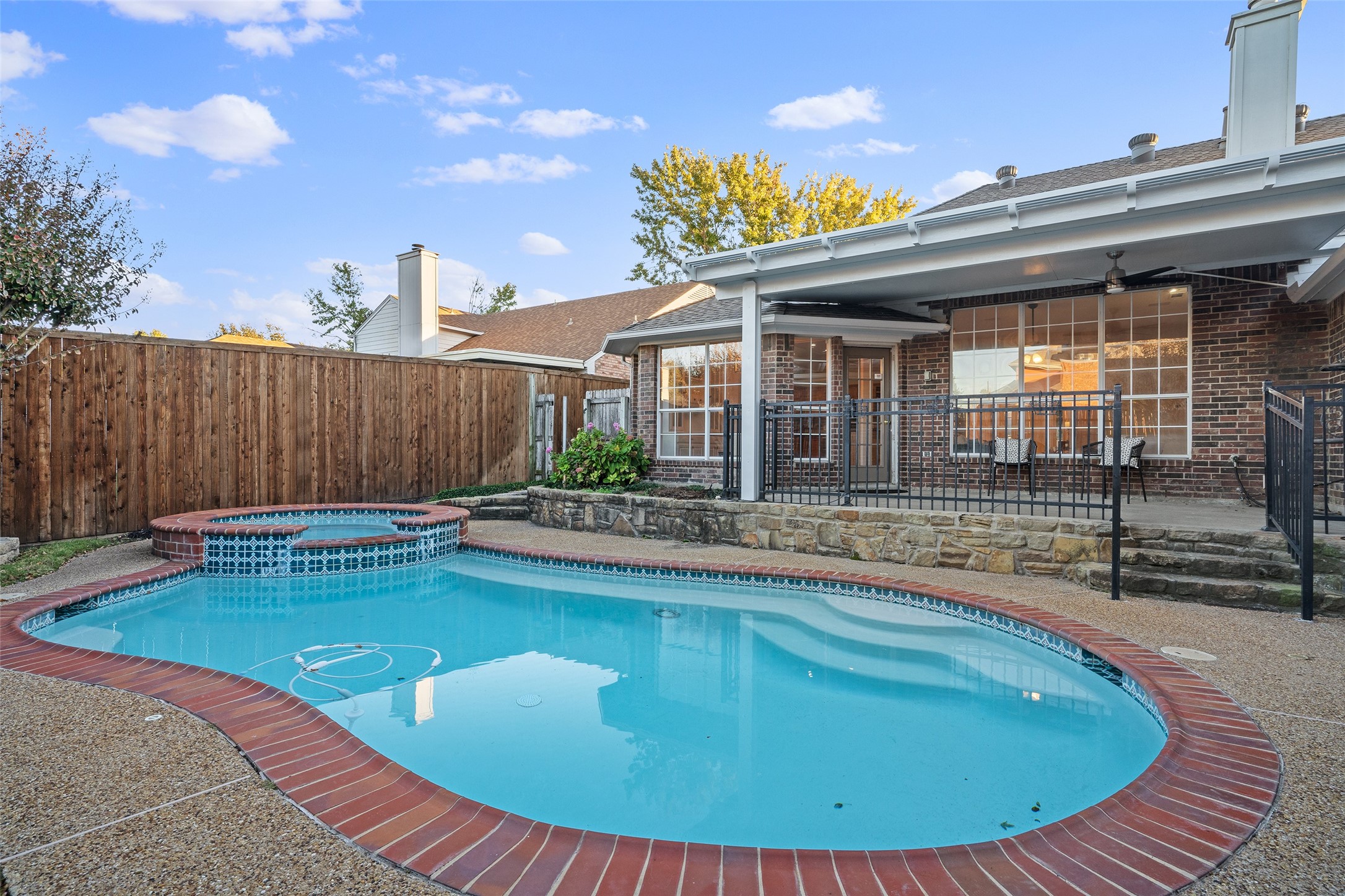 1325 Autumn Trail