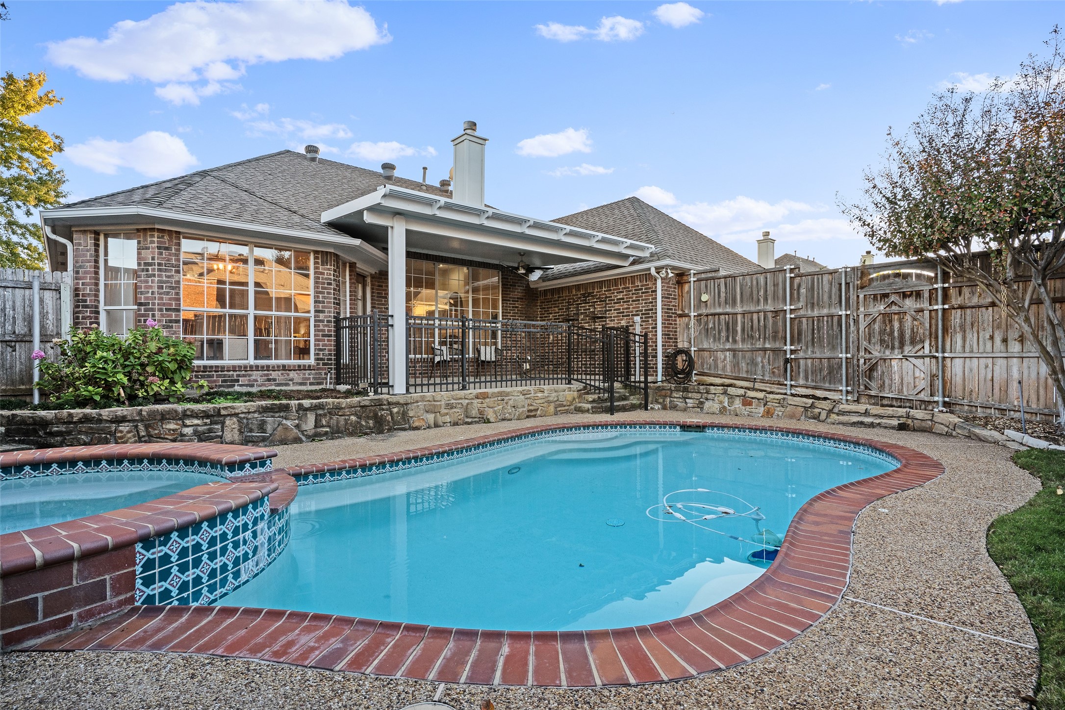 1325 Autumn Trail