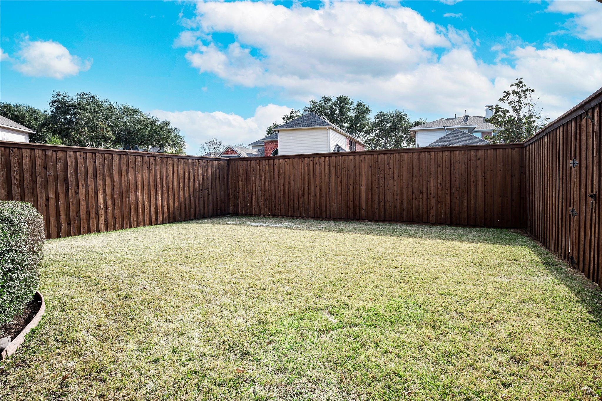 1037 Creek Crossing