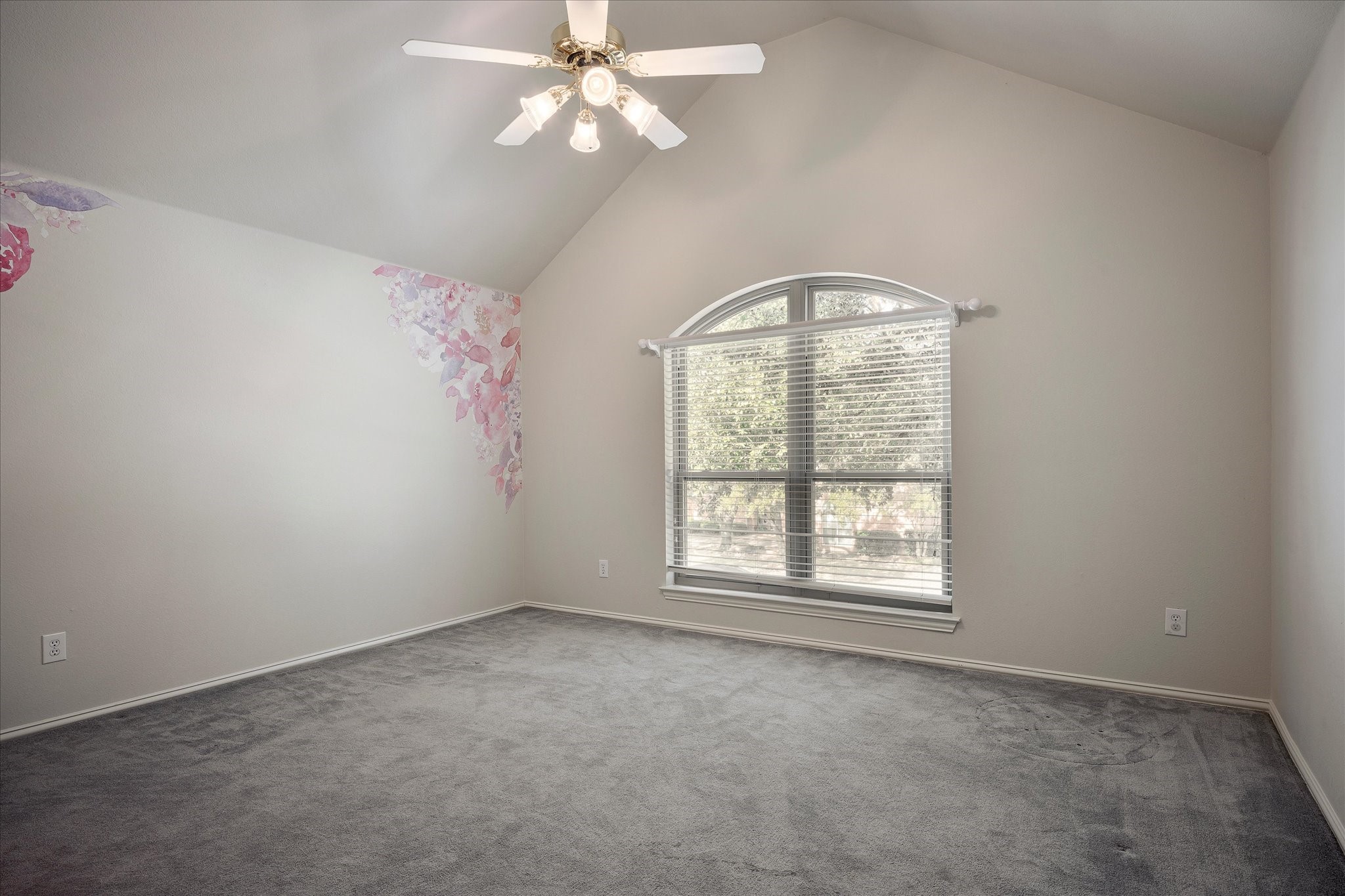 1037 Creek Crossing