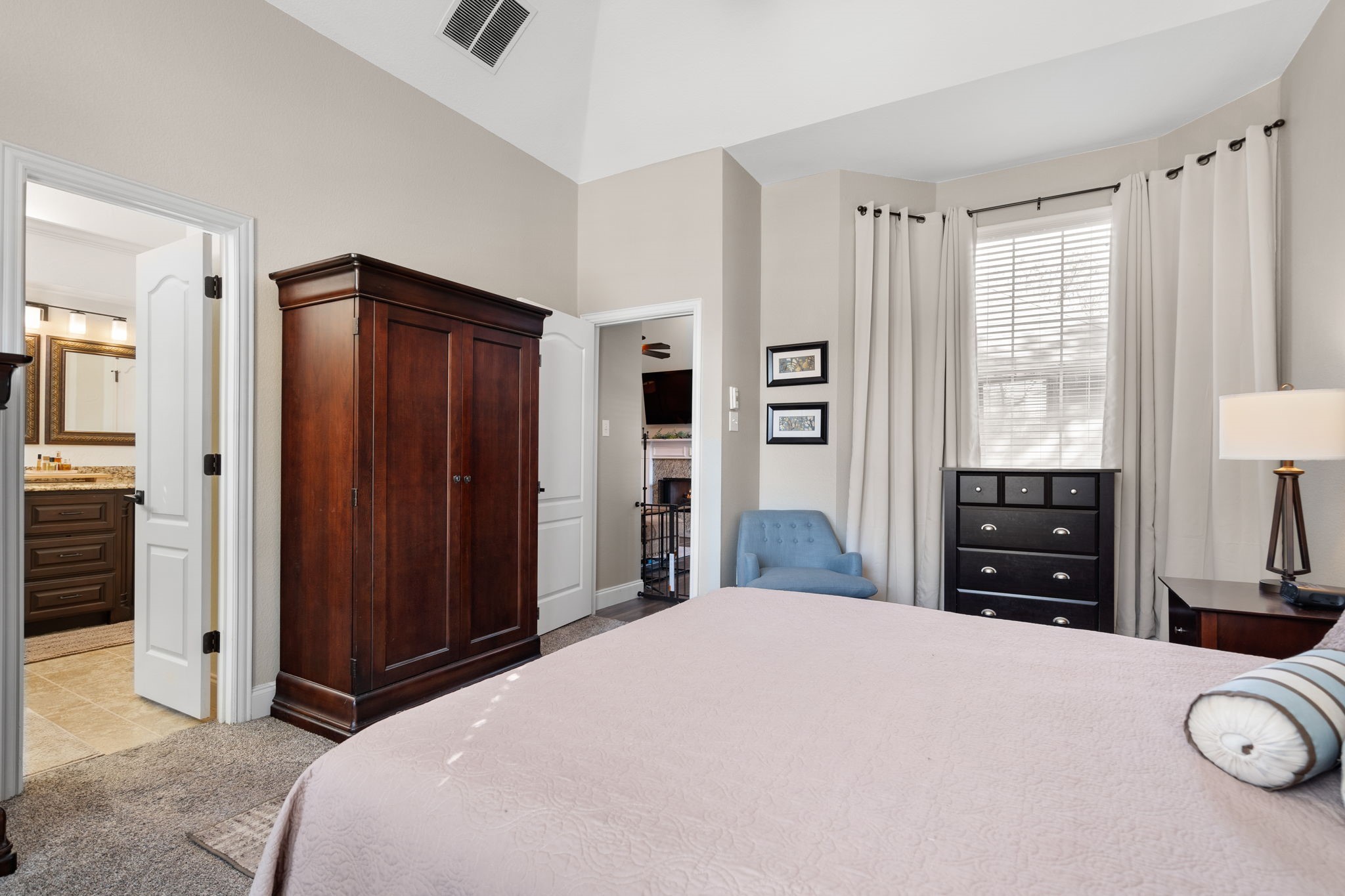 1425 Mayflower Lane