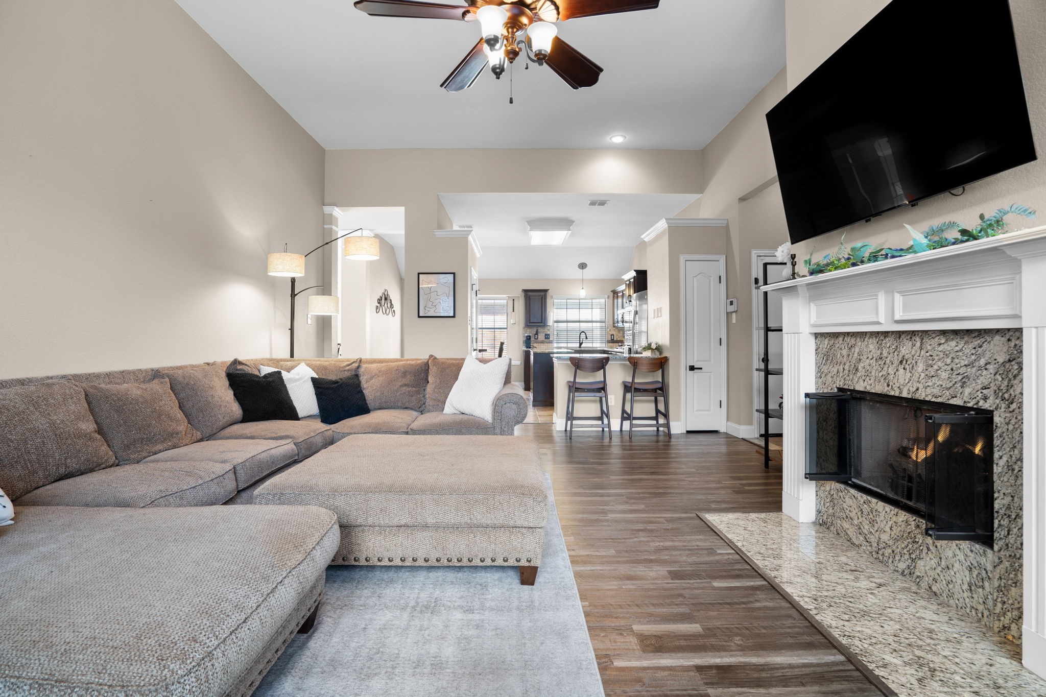 1425 Mayflower Lane