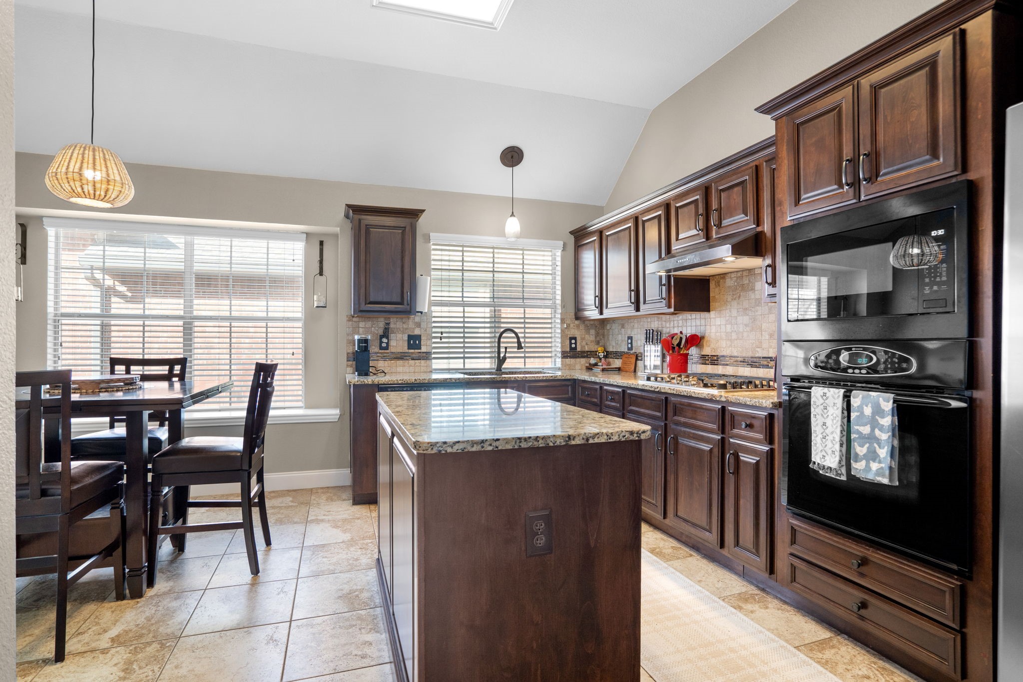 1425 Mayflower Lane