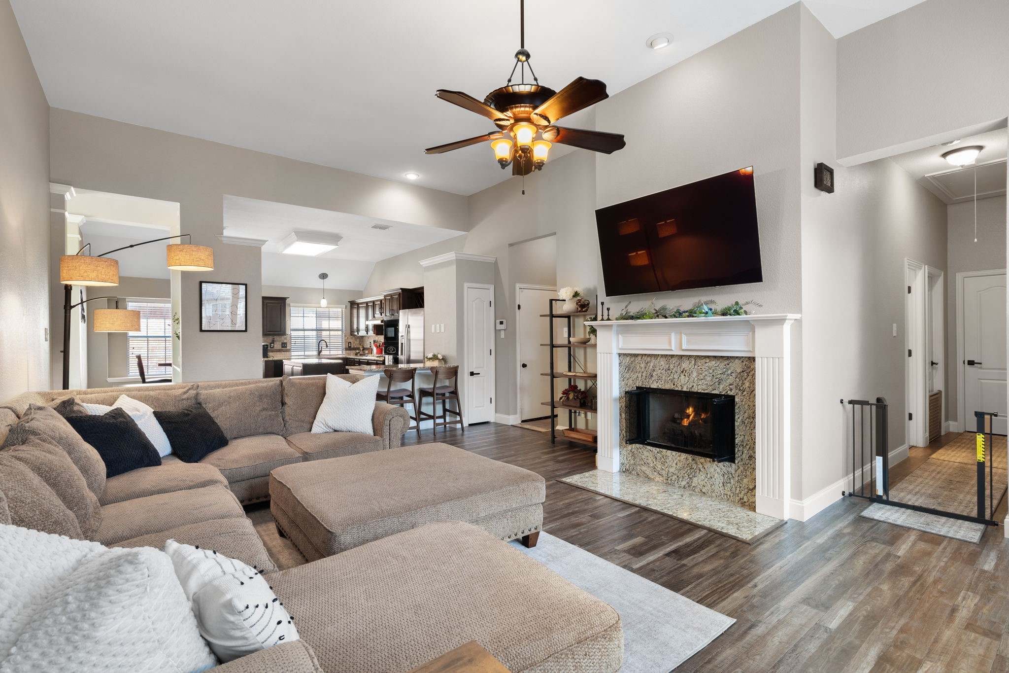 1425 Mayflower Lane