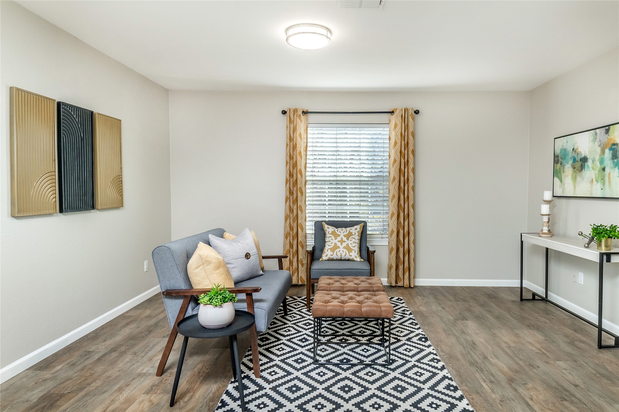 1533 Sleepy Hollow Drive