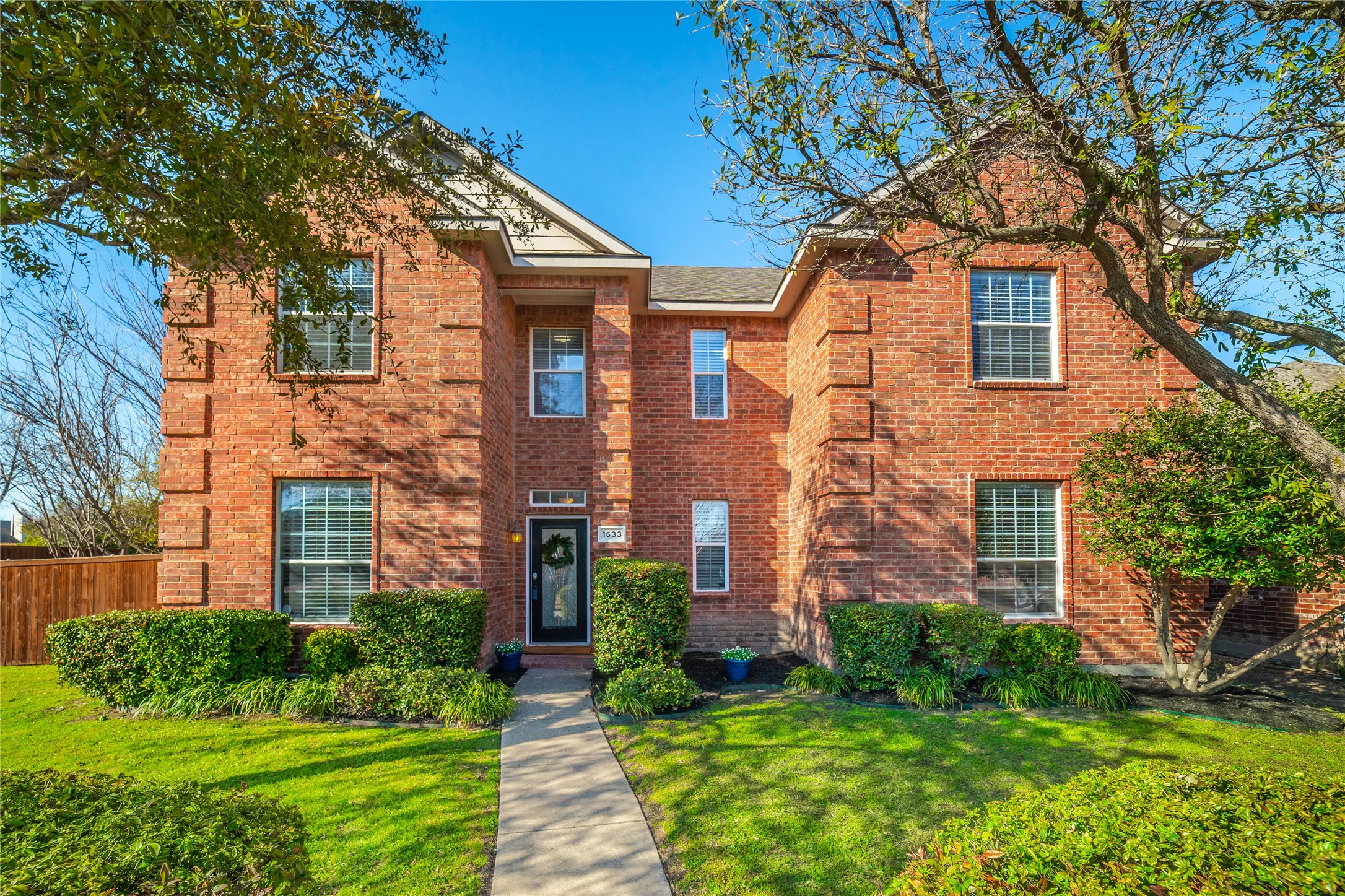 1533 Sleepy Hollow Drive
