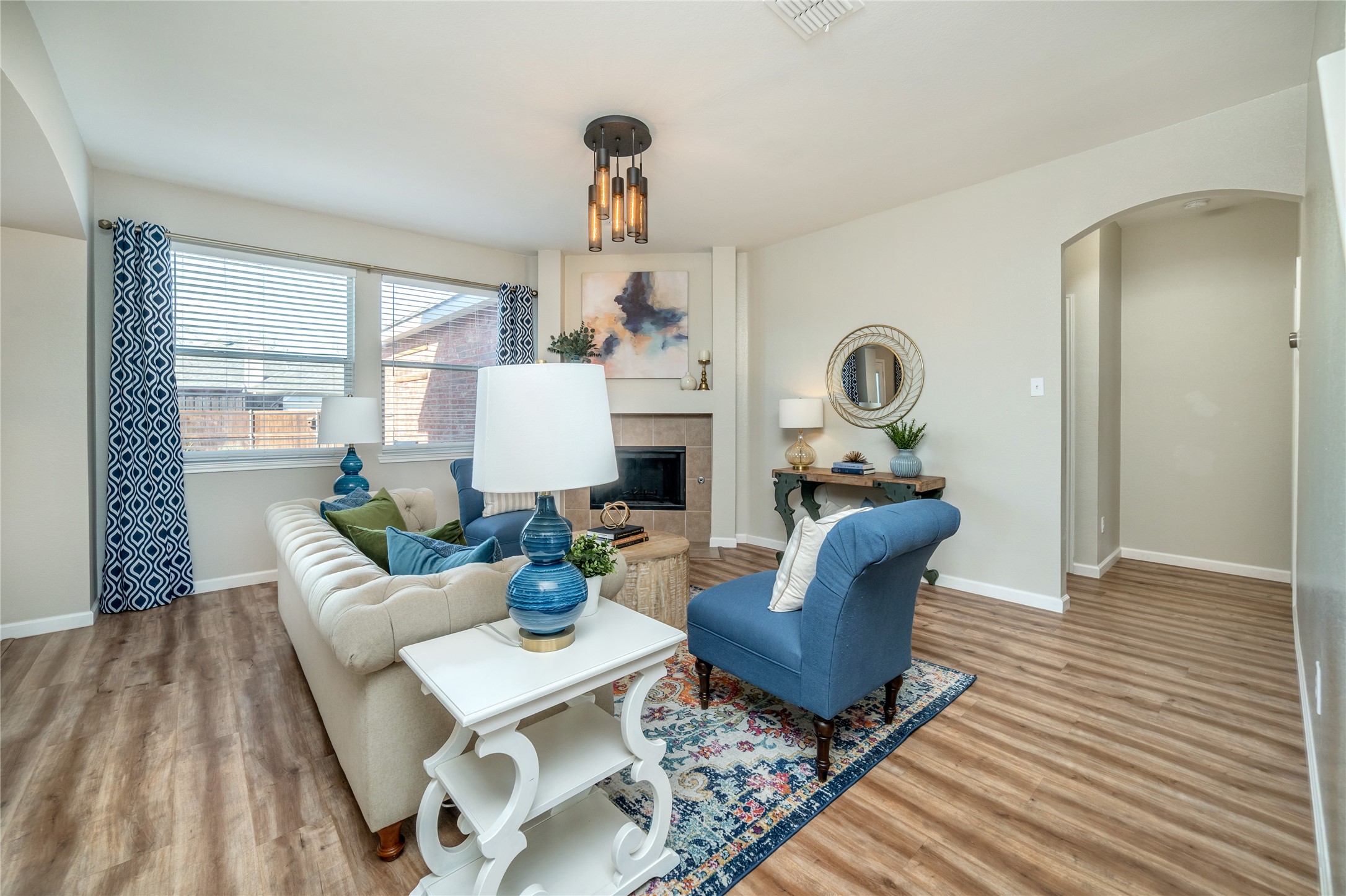 1533 Sleepy Hollow Drive