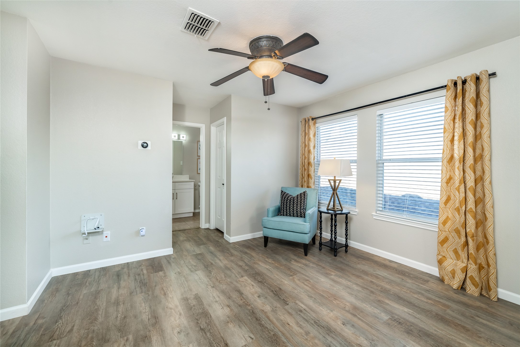 1533 Sleepy Hollow Drive