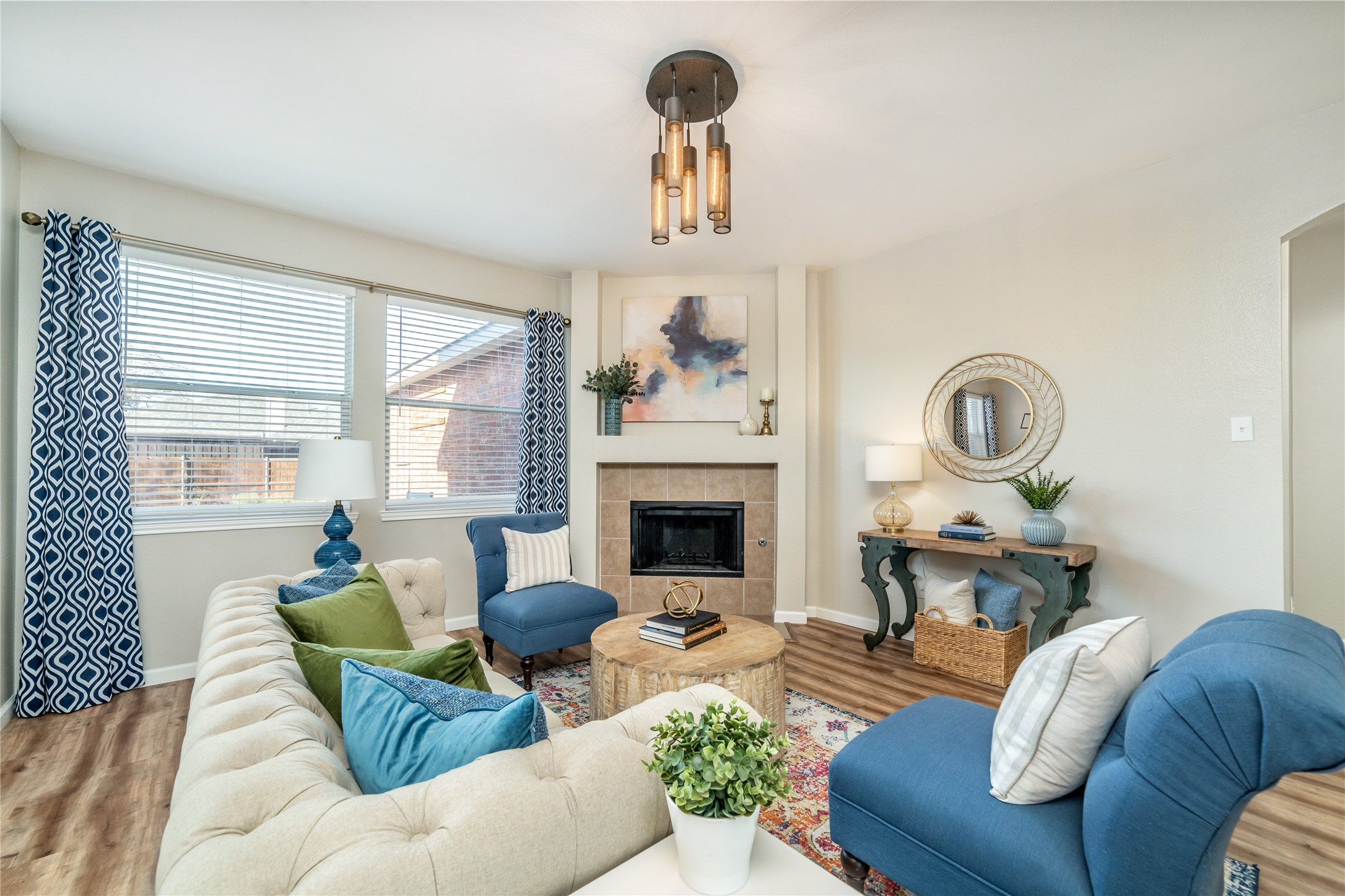 1533 Sleepy Hollow Drive