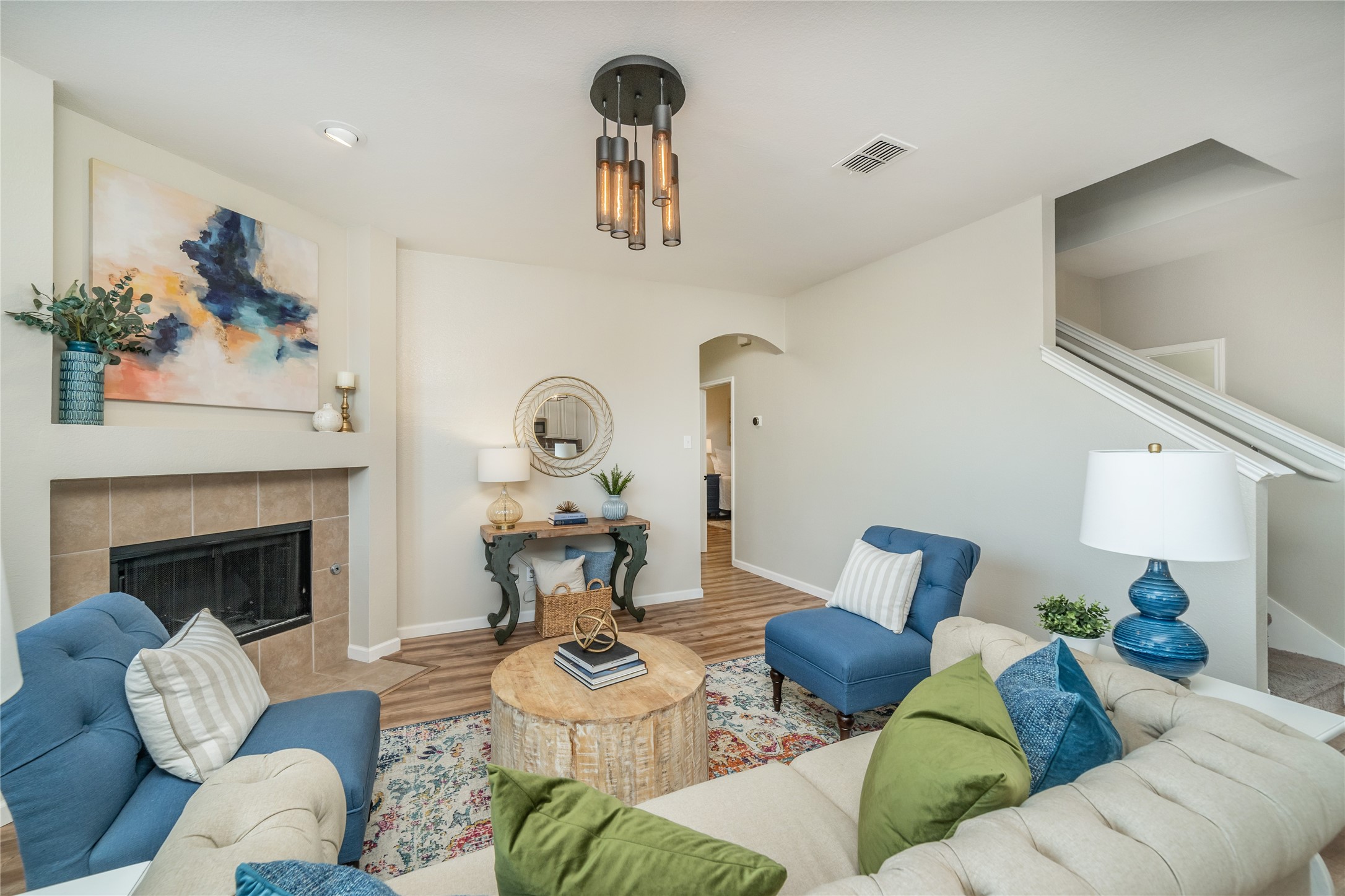 1533 Sleepy Hollow Drive