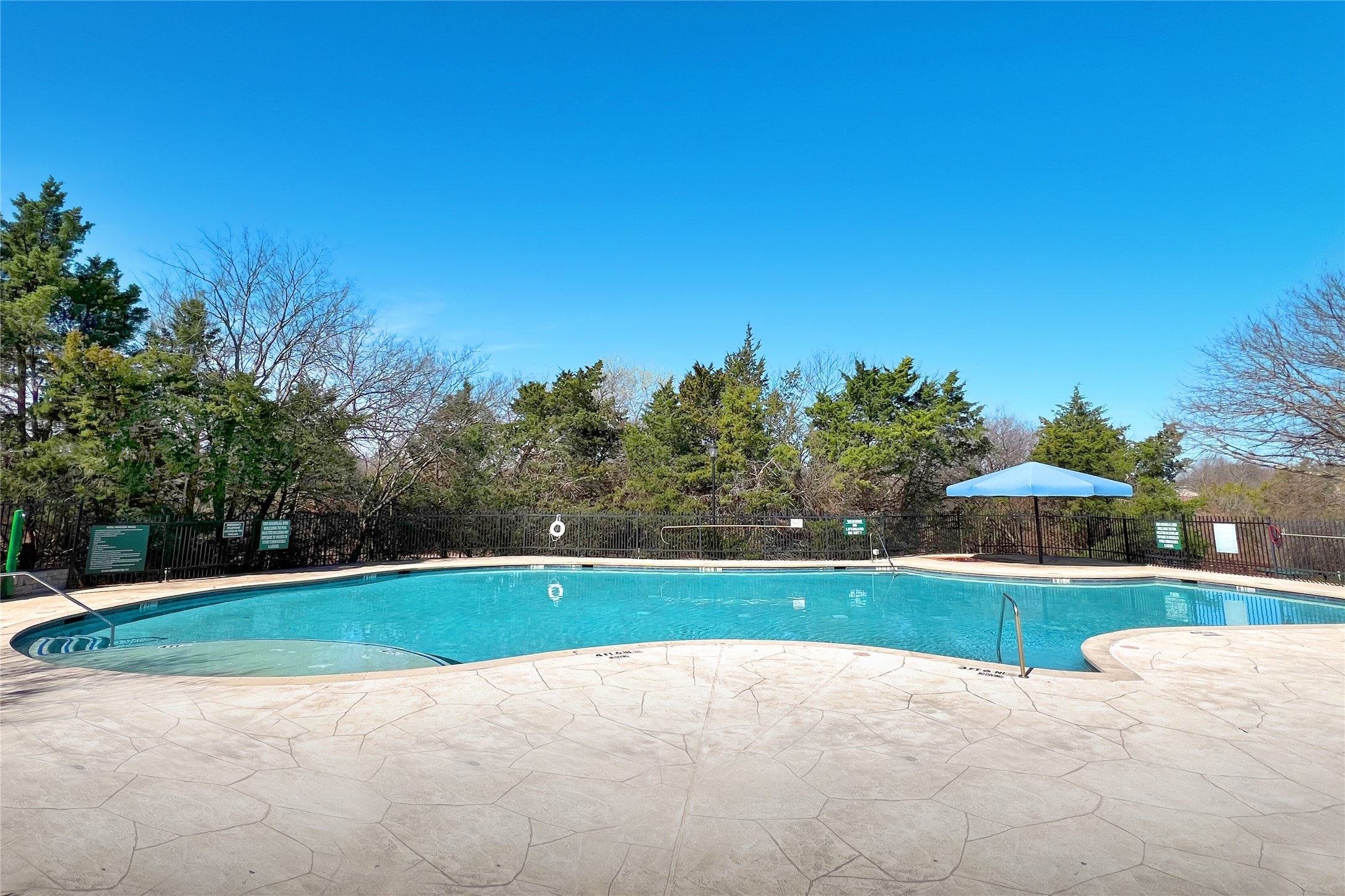 1533 Sleepy Hollow Drive