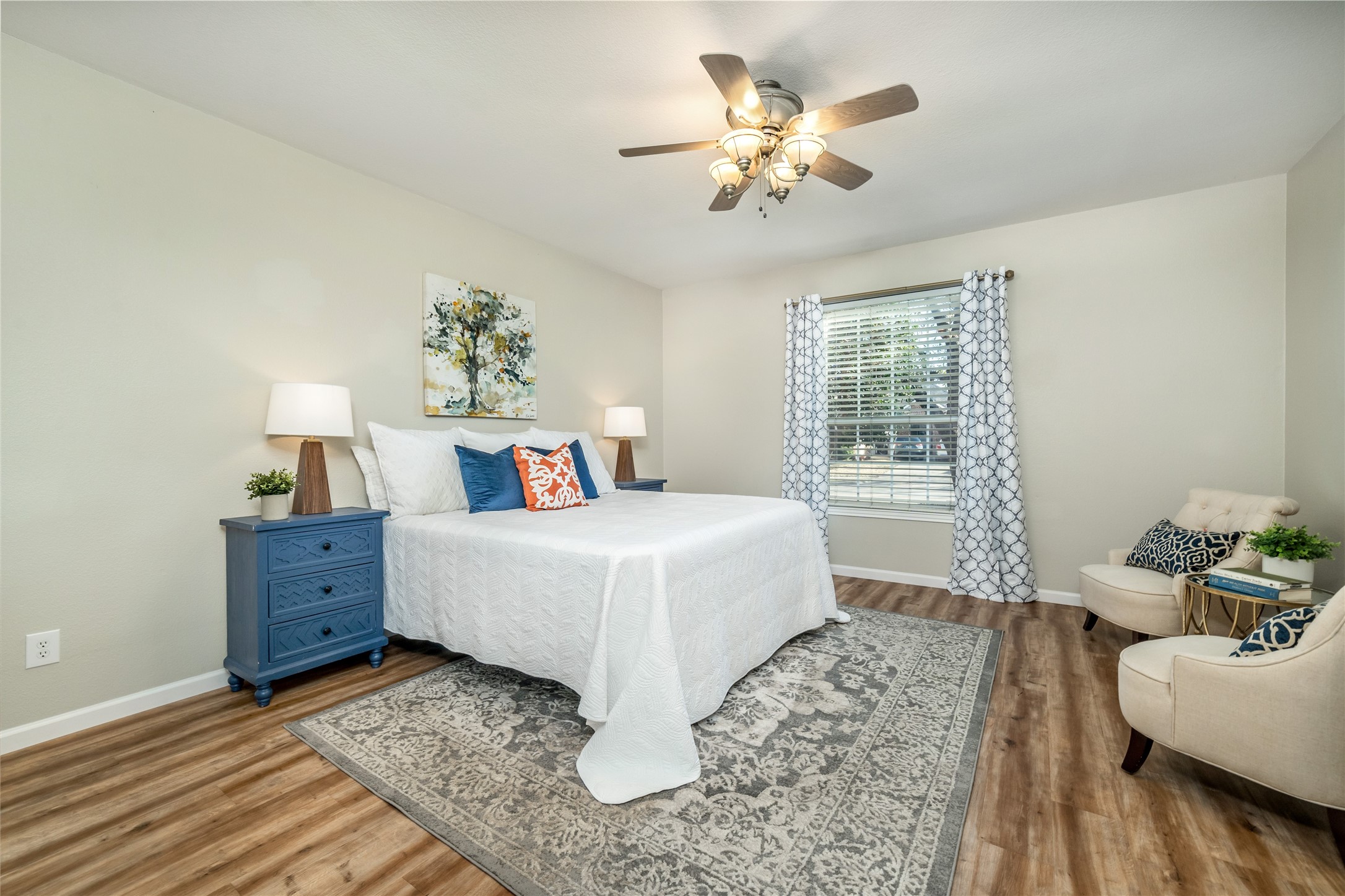 1533 Sleepy Hollow Drive