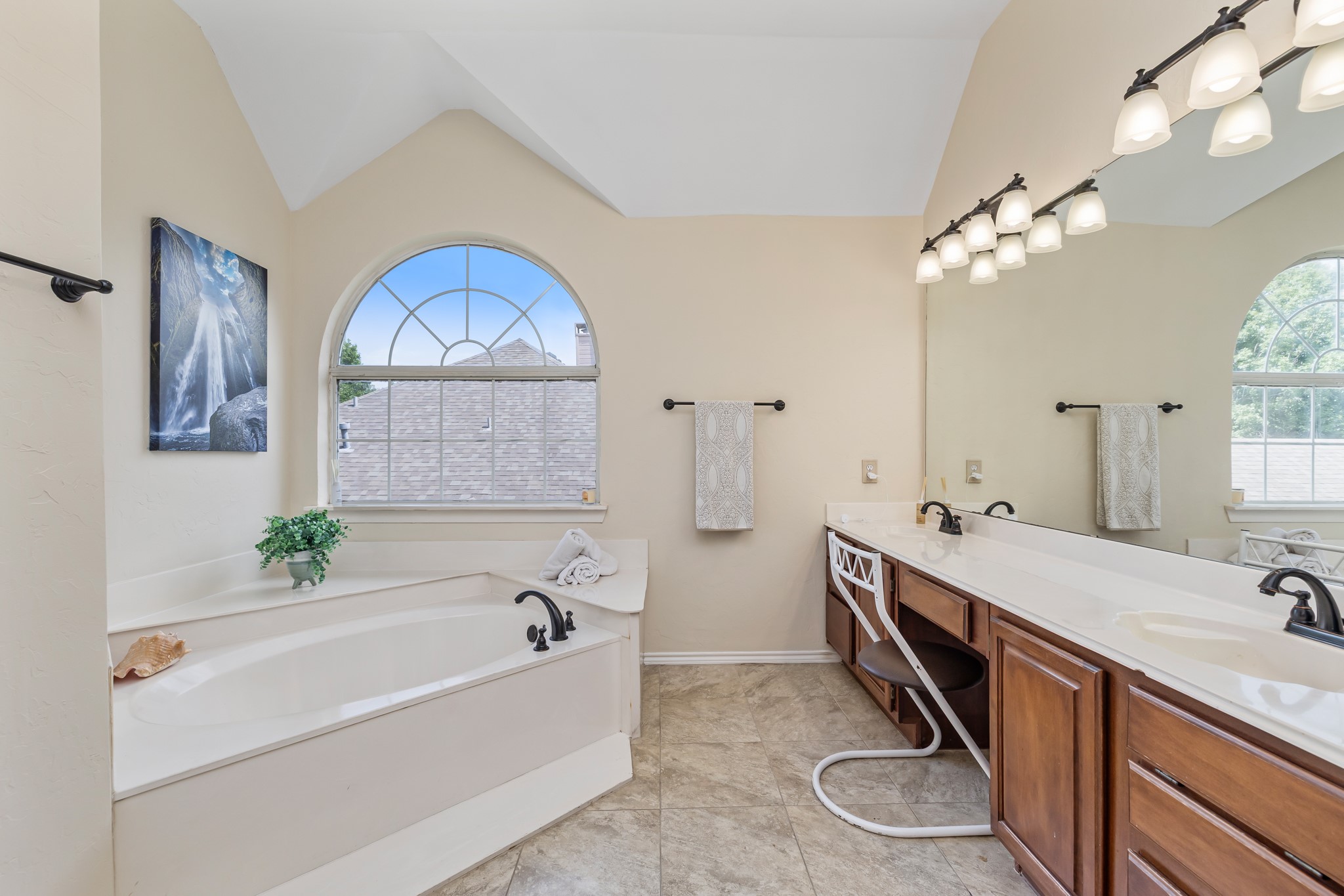 1727 Parkwood Drive