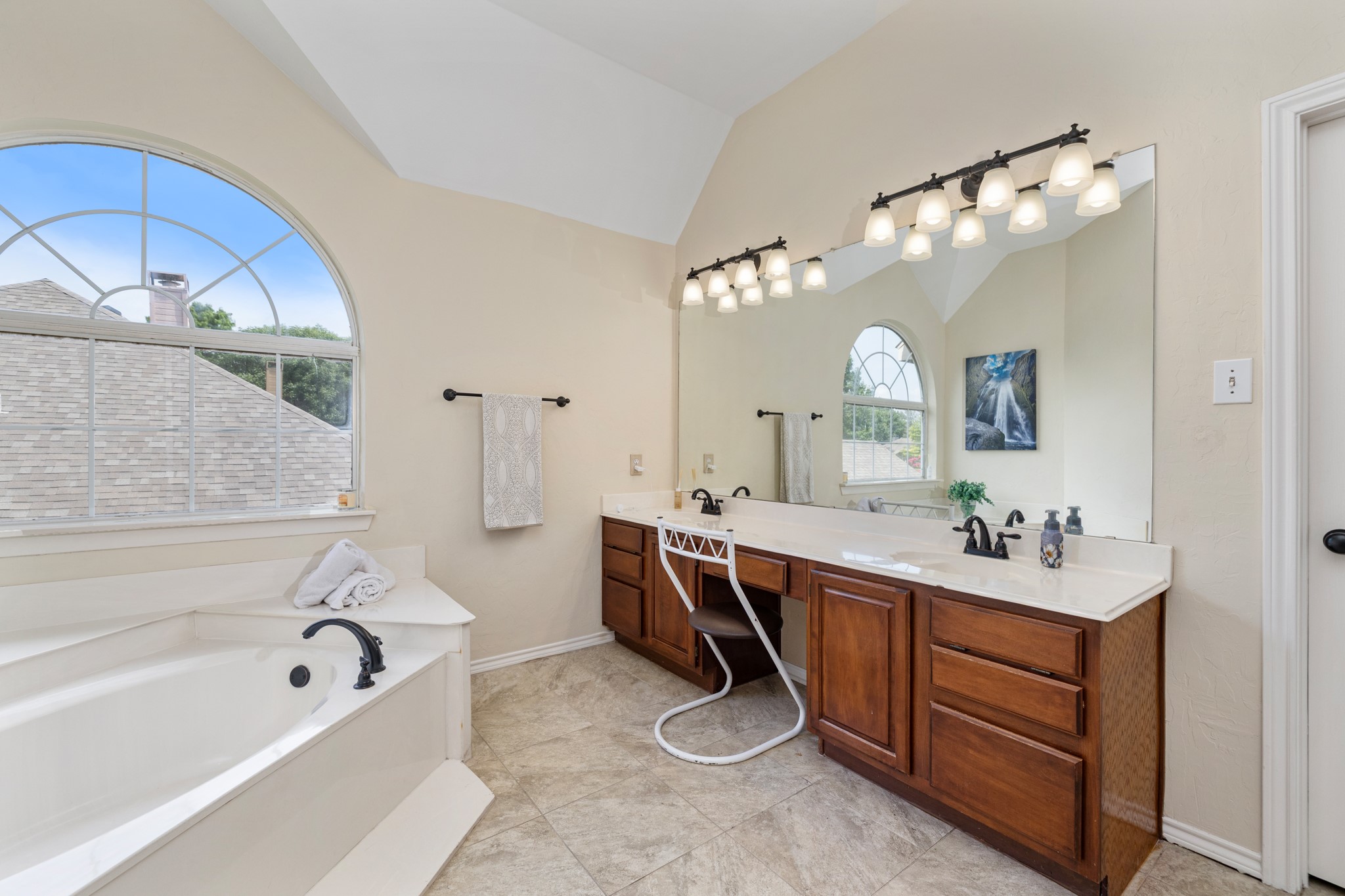 1727 Parkwood Drive